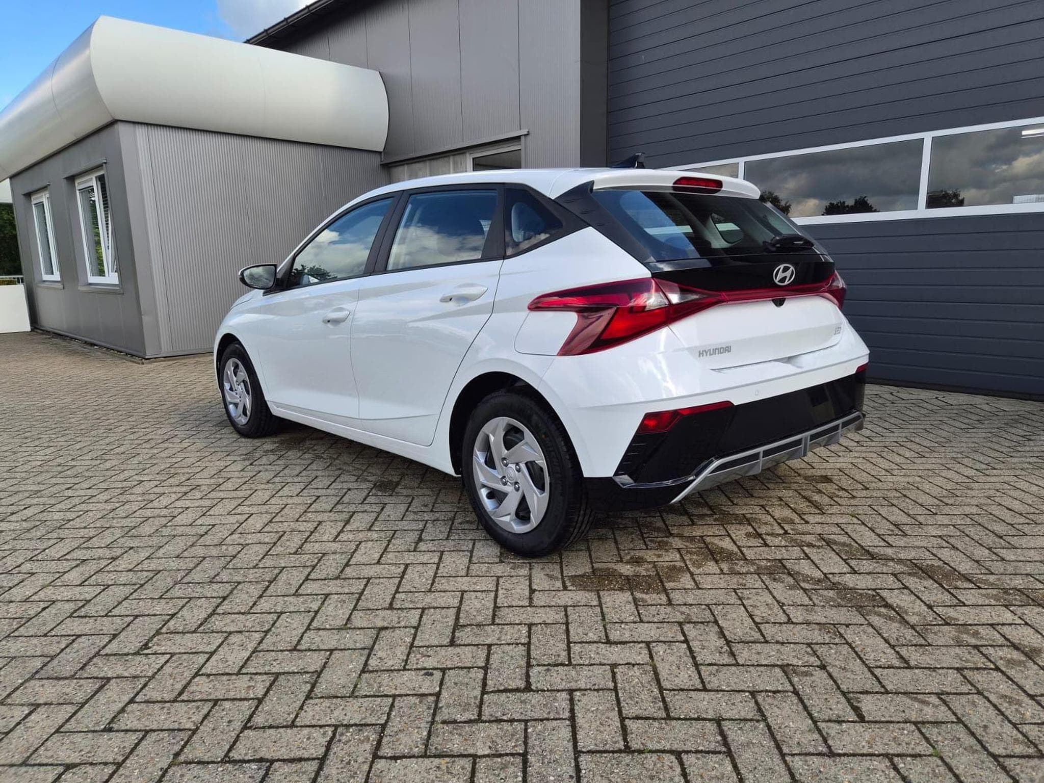 Hyundai i20 Standard (2026) - Photo 3
