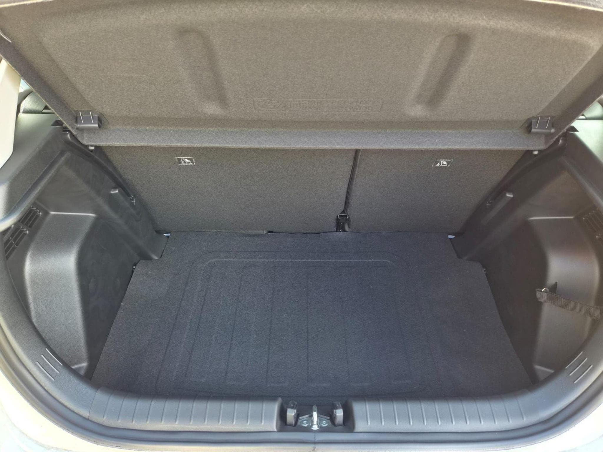 Hyundai i20 Standard (2026) - Photo 9