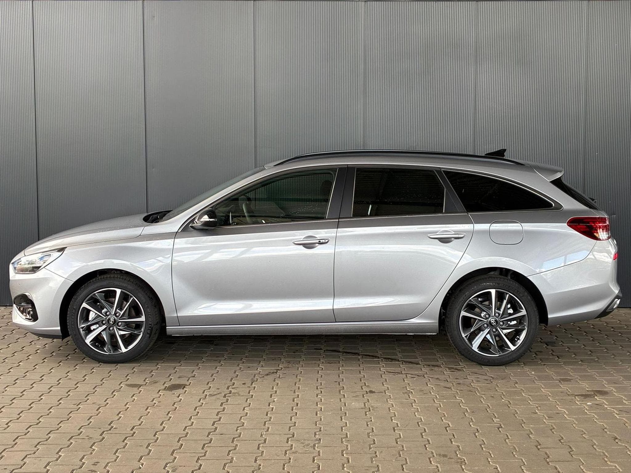 Hyundai i30 Comfort Plus Kombi (2025) - Photo 2