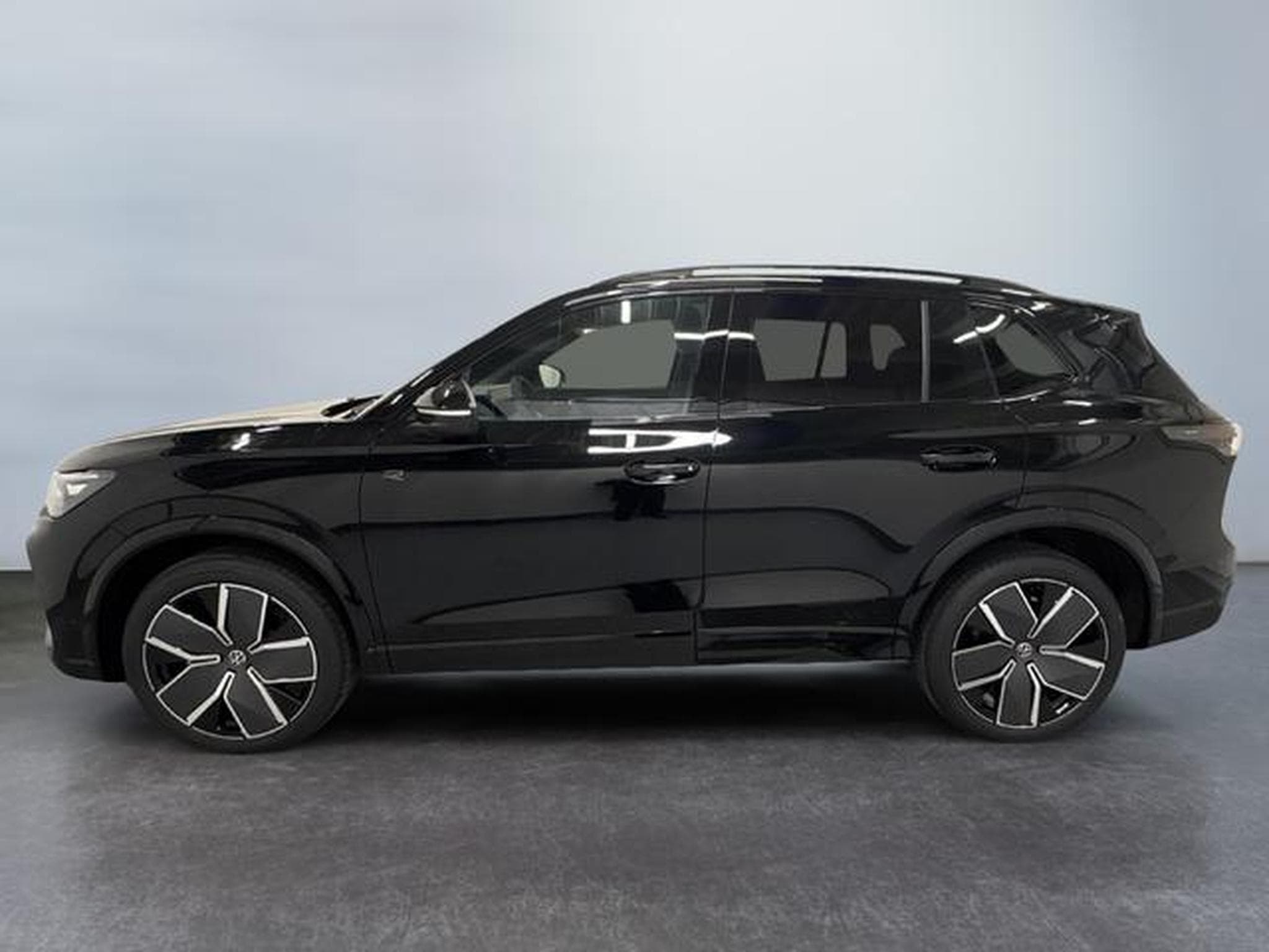 VW Tiguan Standard (2025) - Photo 4