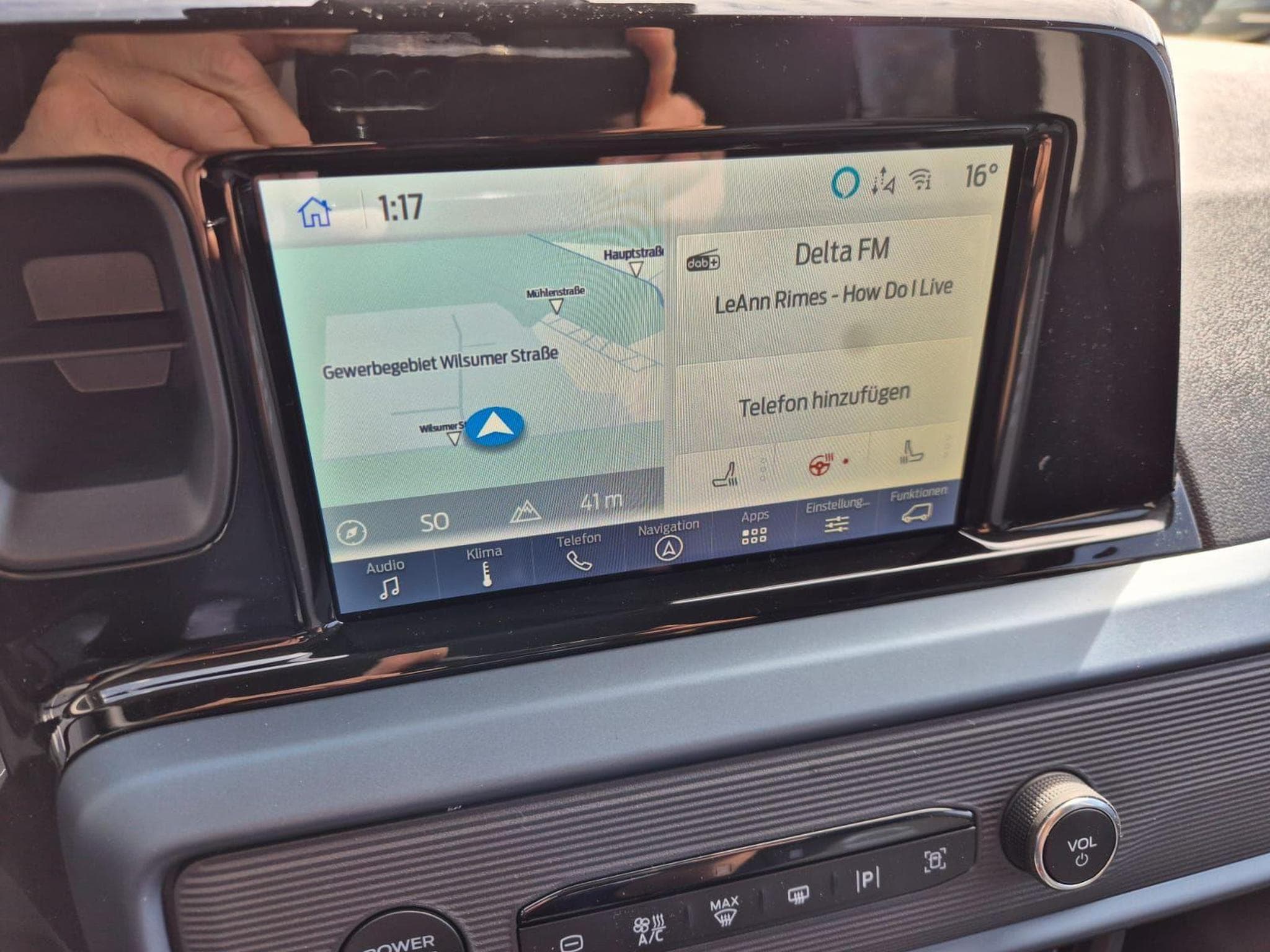 Ford Tourneo Standard (2026) - Photo 17