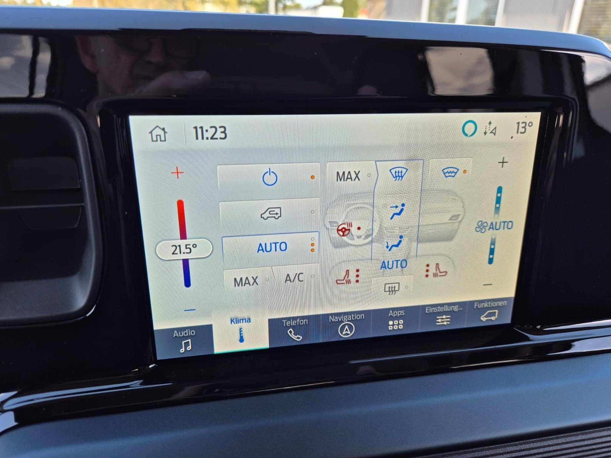 Ford Tourneo Active (2026) - Photo 19