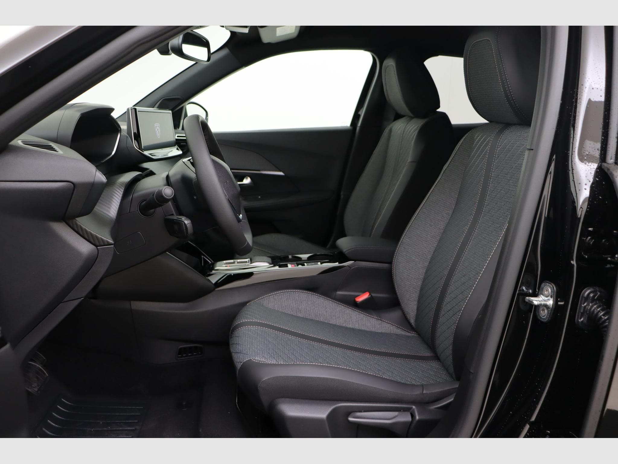 Peugeot 2008 Allure (2026) - Photo 13