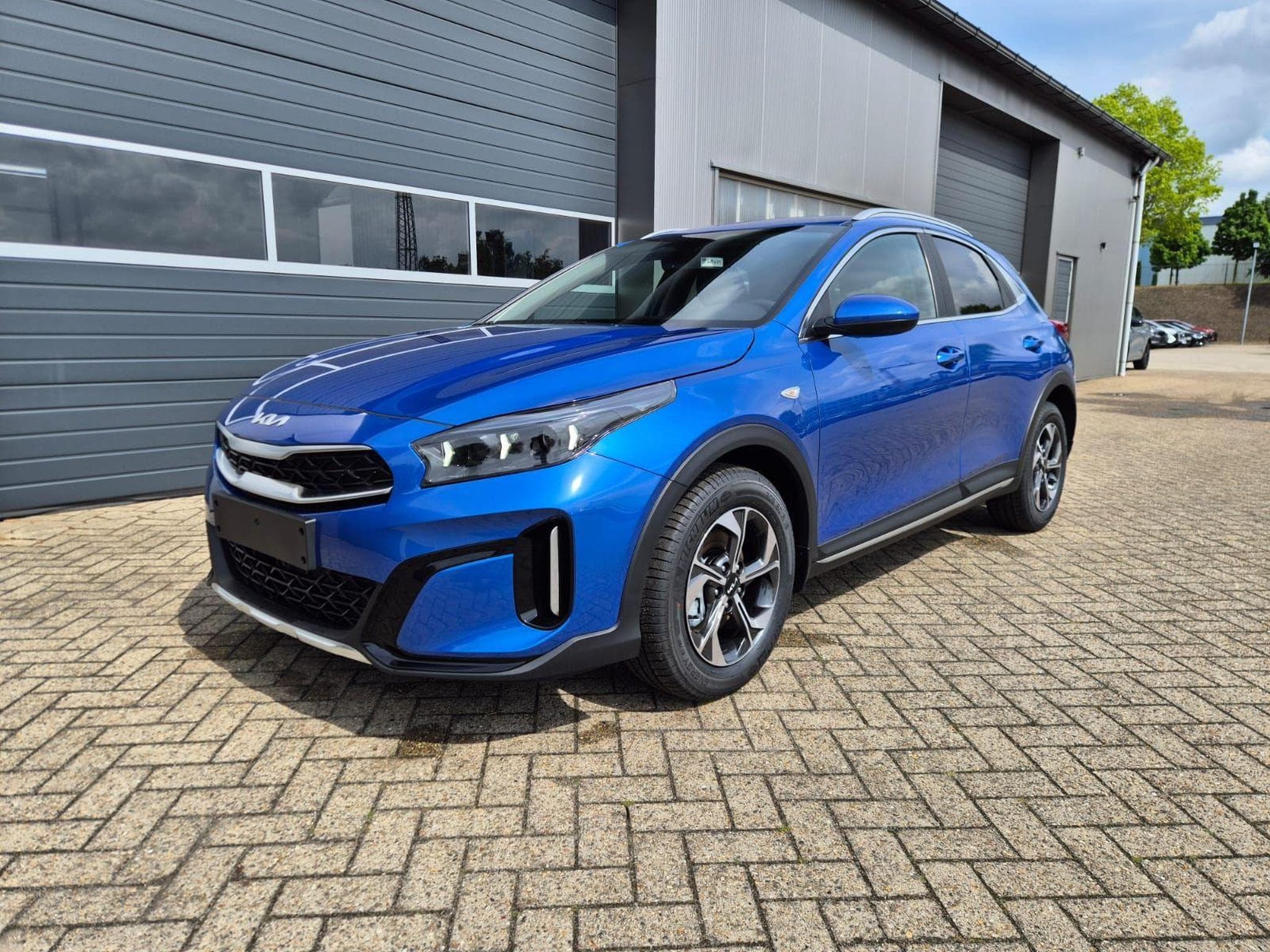 Kia Xceed Standard (2026) - Photo 1