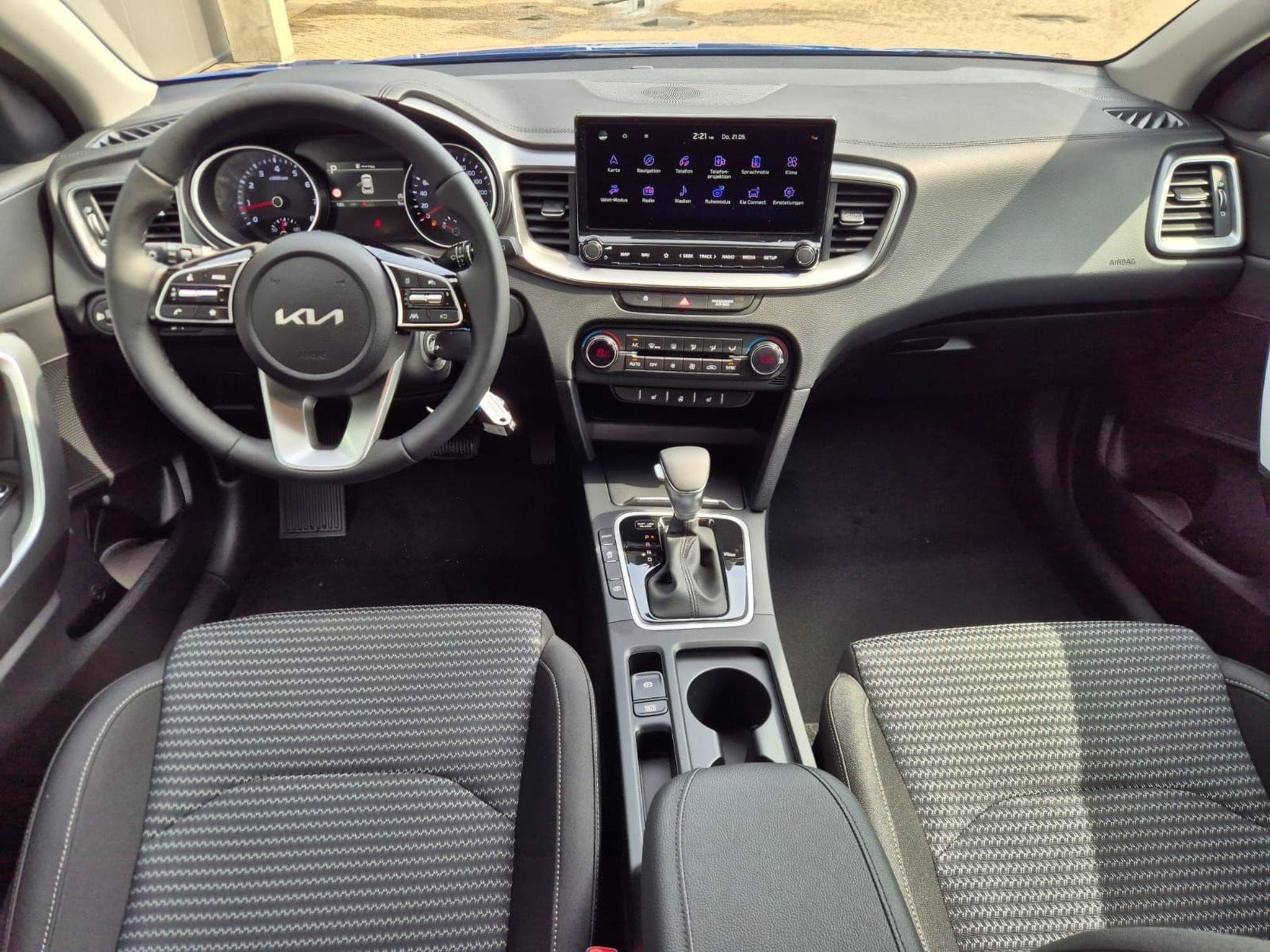 Kia Xceed Standard (2026) - Photo 10
