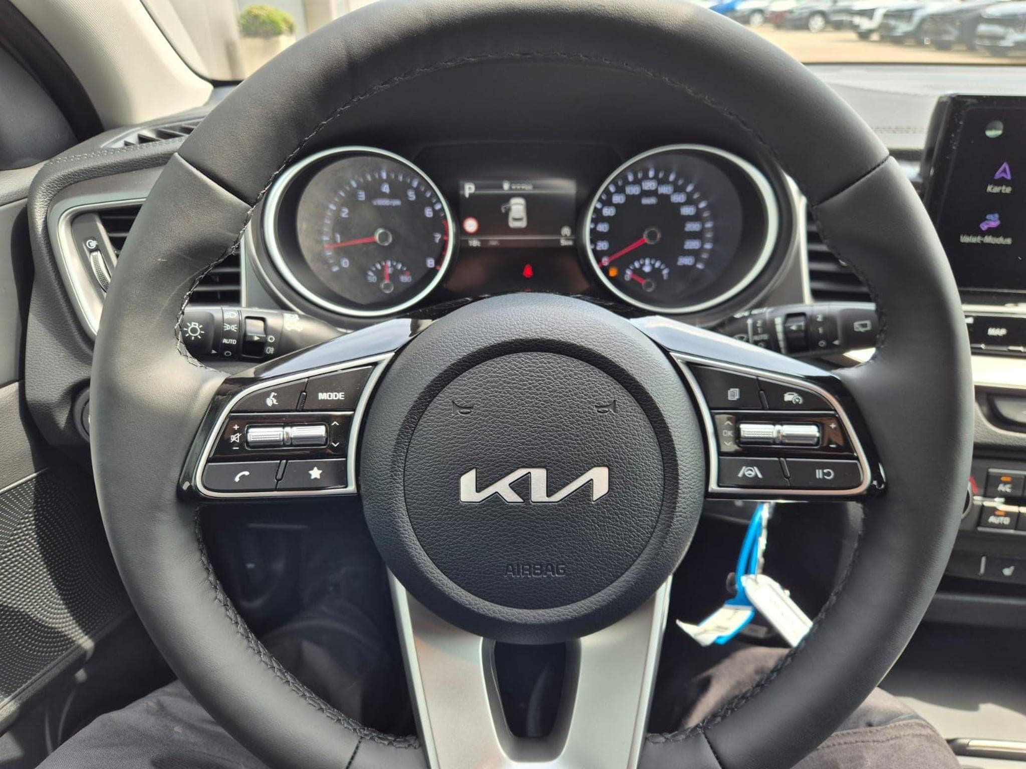 Kia Xceed Standard (2026) - Photo 15
