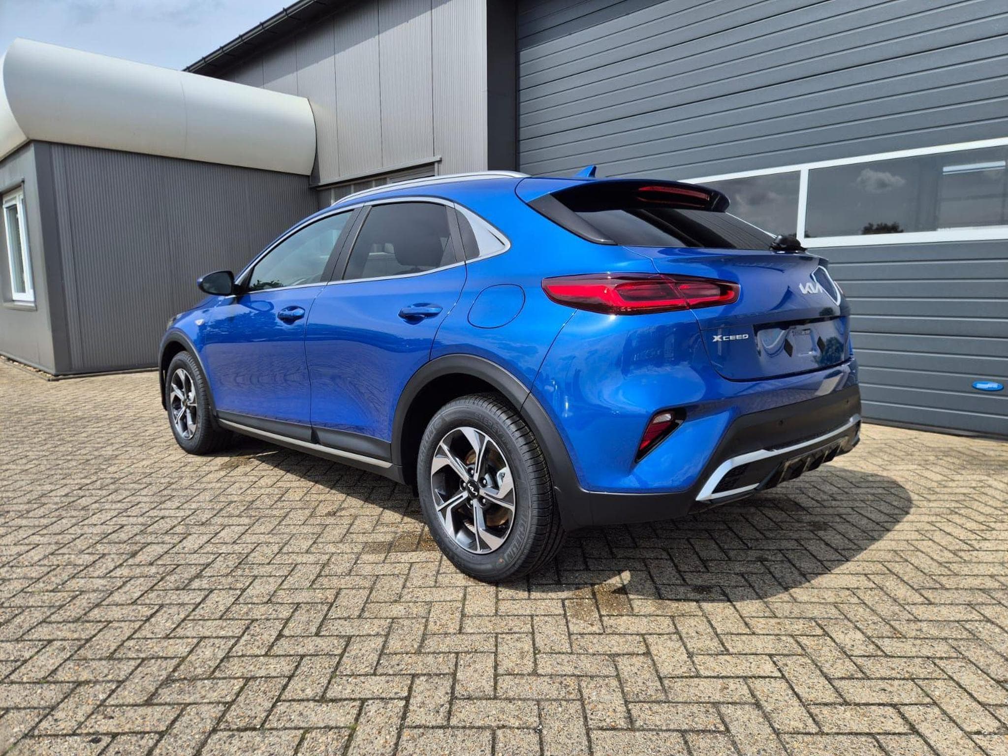 Kia Xceed Standard (2026) - Photo 3
