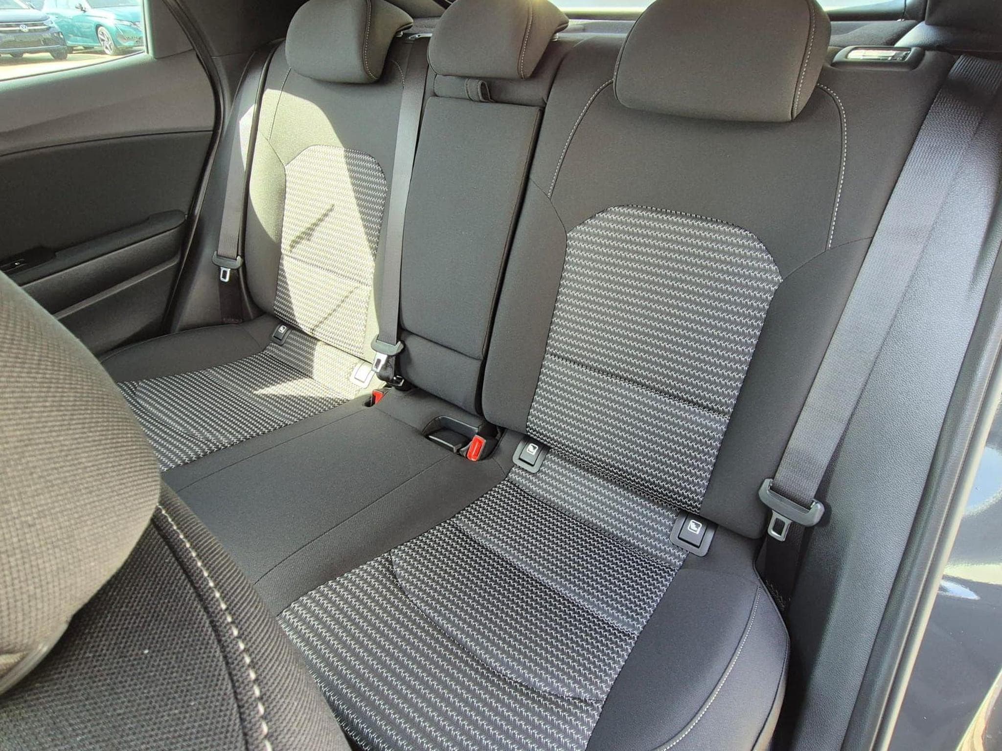Kia Xceed Standard (2026) - Photo 12
