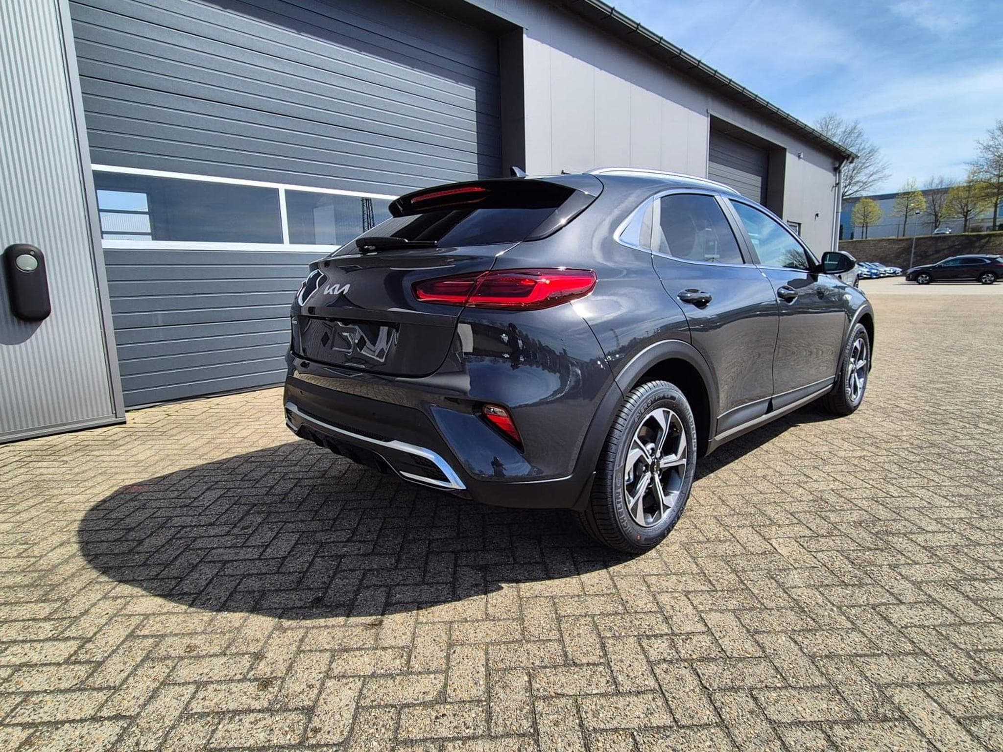Kia Xceed Standard (2026) - Photo 5