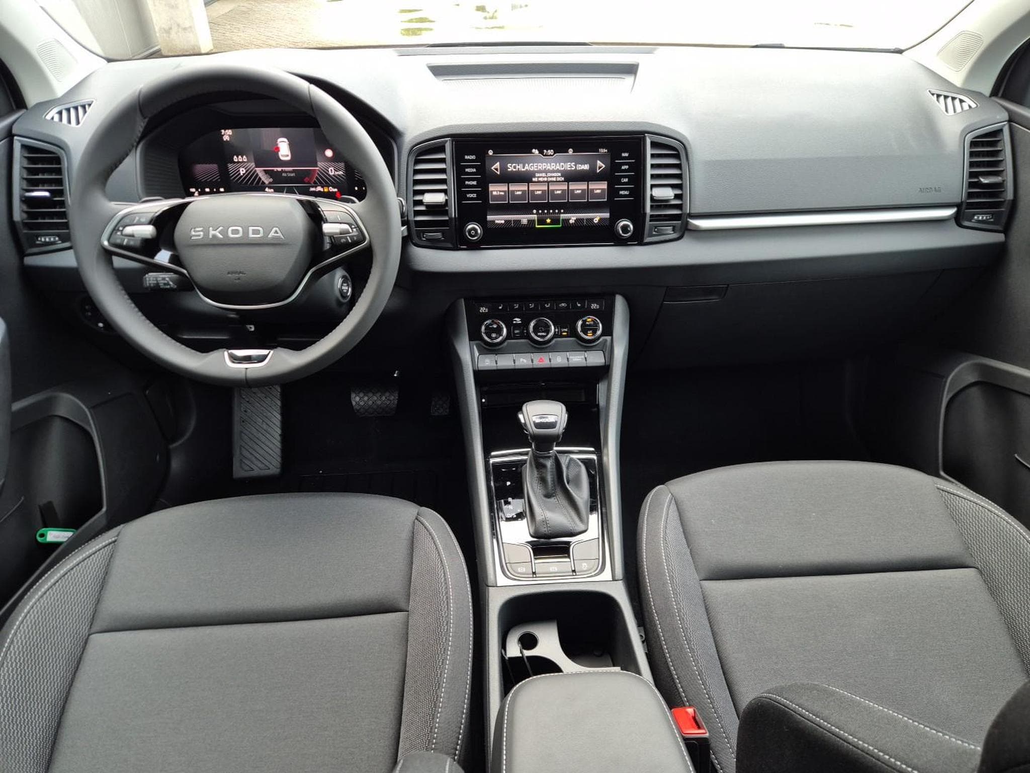 Skoda Karoq Standard (2026) - Photo 10