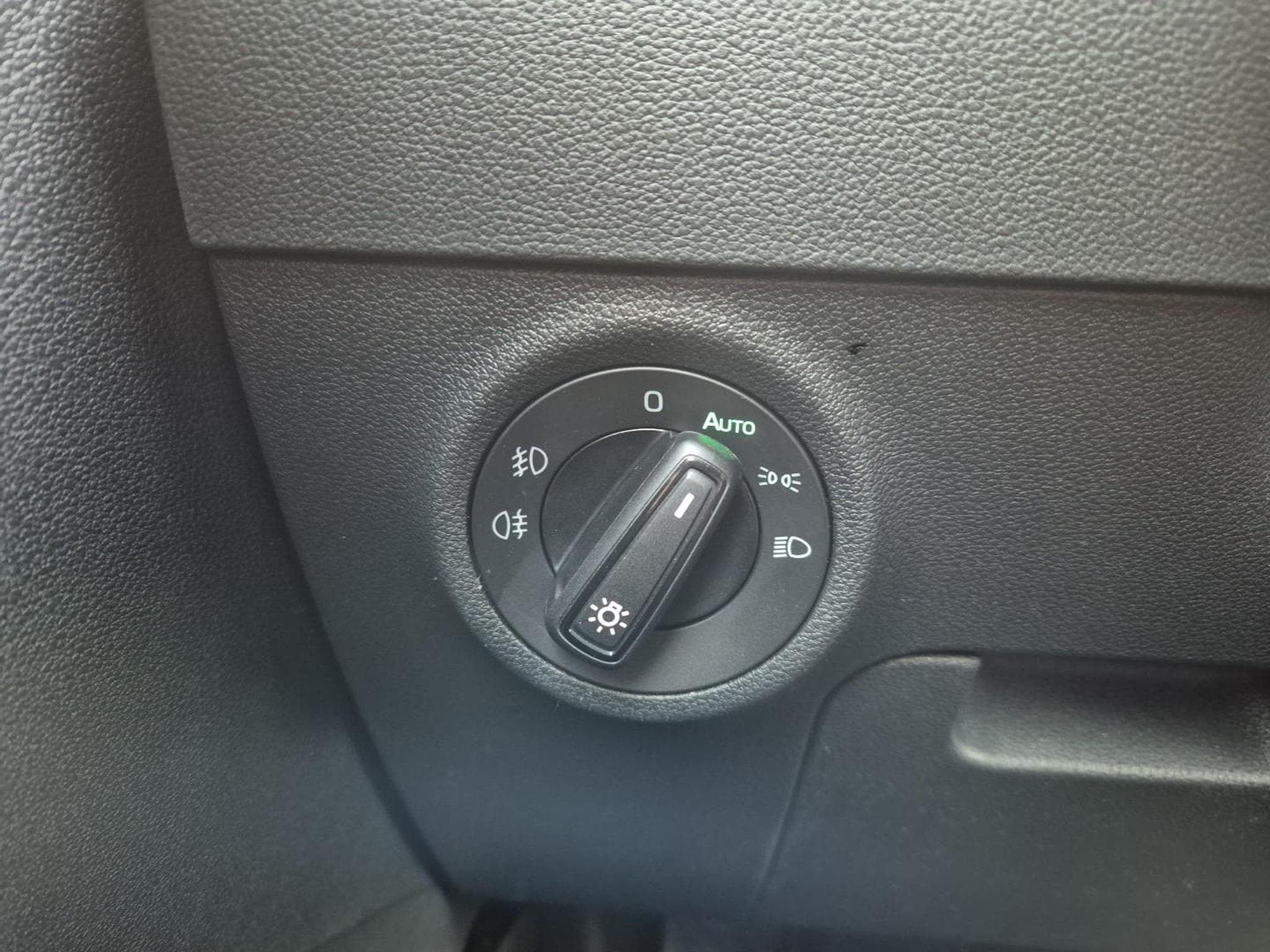Skoda Karoq Standard (2026) - Photo 14