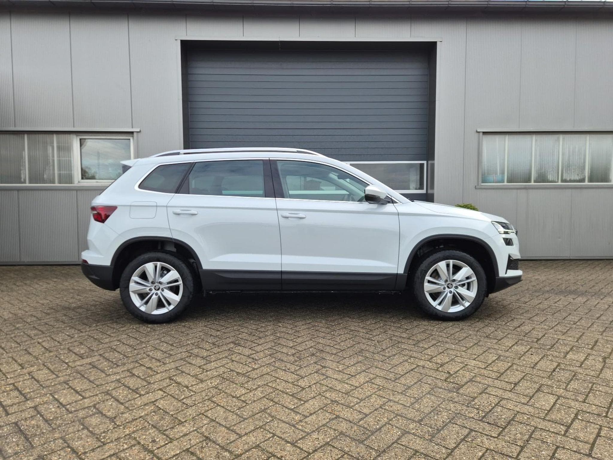 Skoda Karoq Standard (2026) - Photo 6