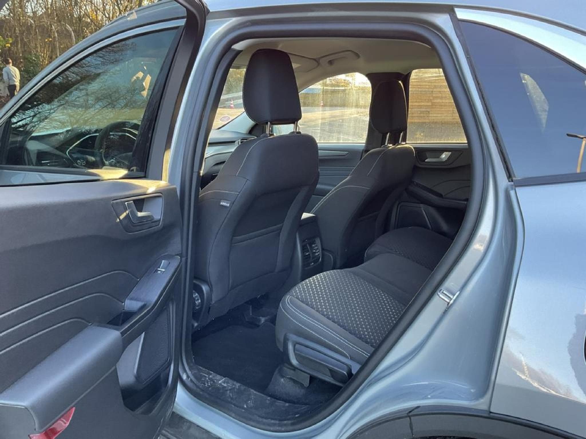 Ford Kuga Kuga 2.5 Duratec Hybrid FHEV Titanium FWD (EURO 6e (2024) - Photo 20