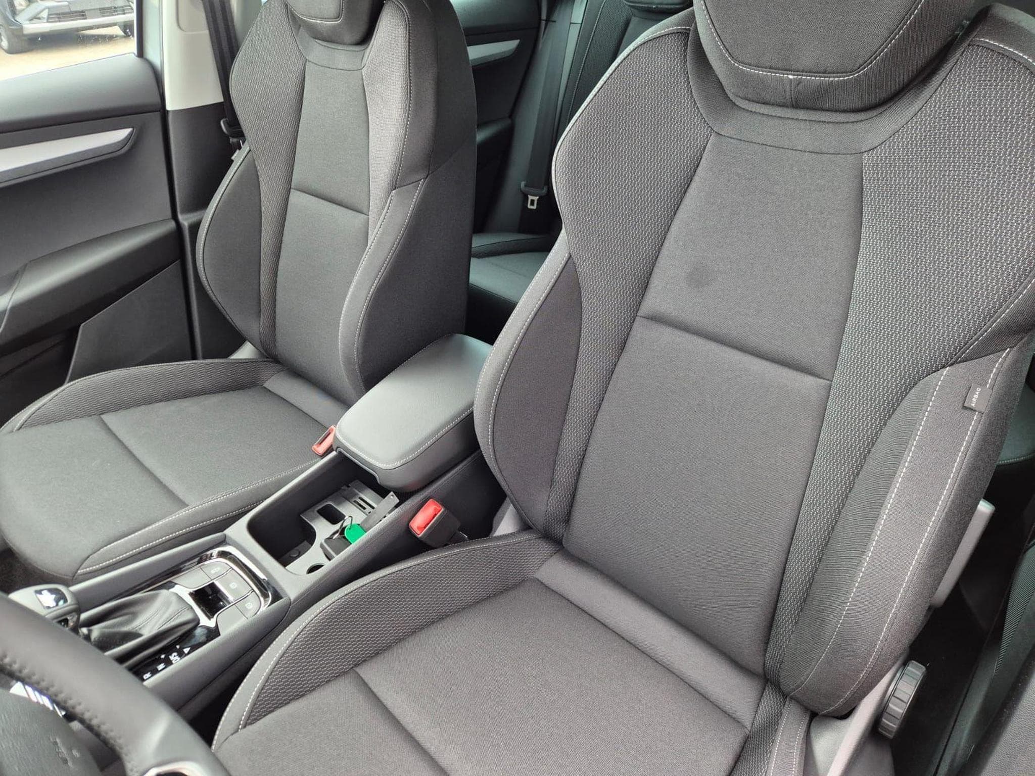 Skoda Karoq Standard (2026) - Photo 11