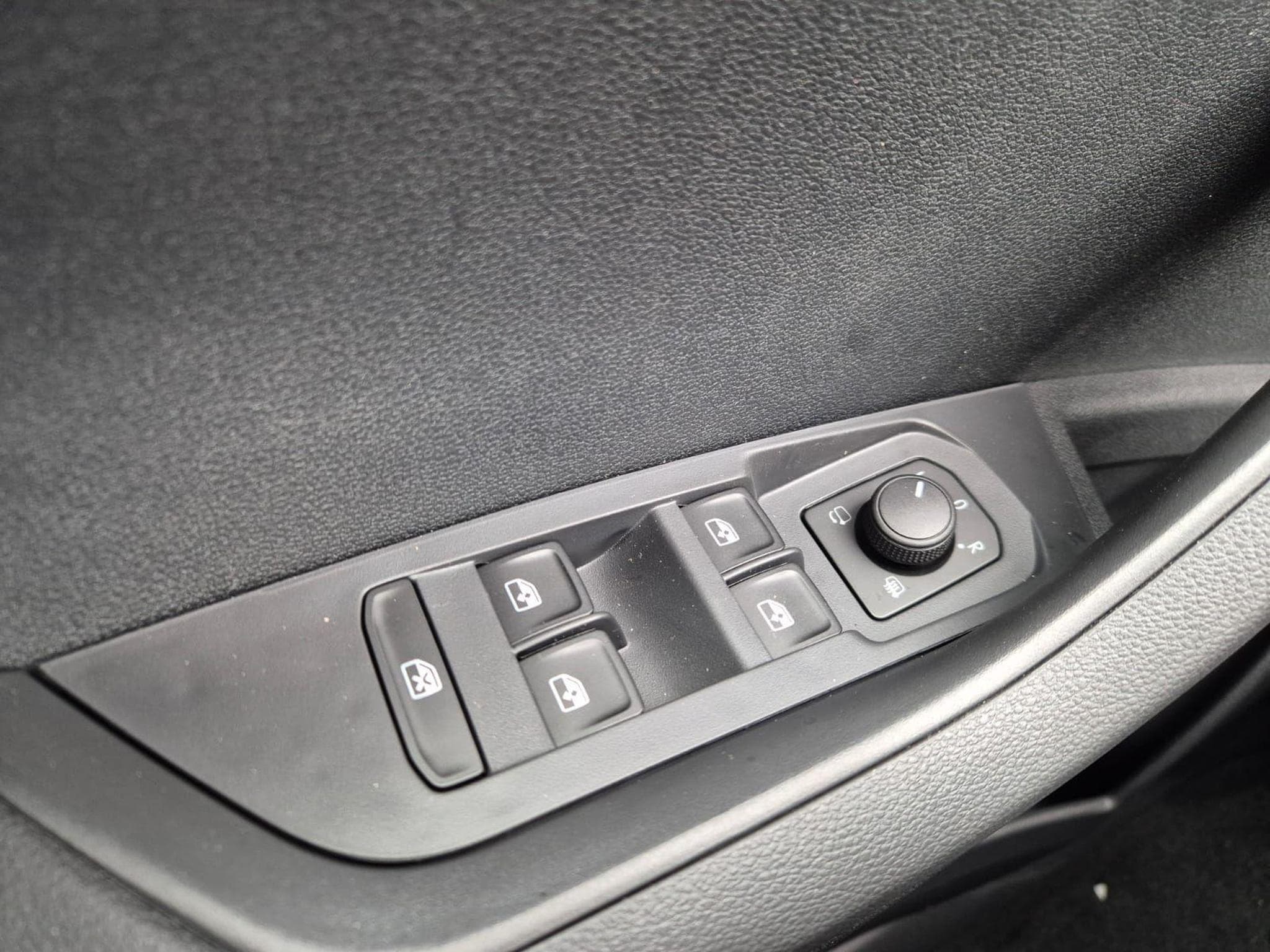 Skoda Karoq Standard (2026) - Photo 13