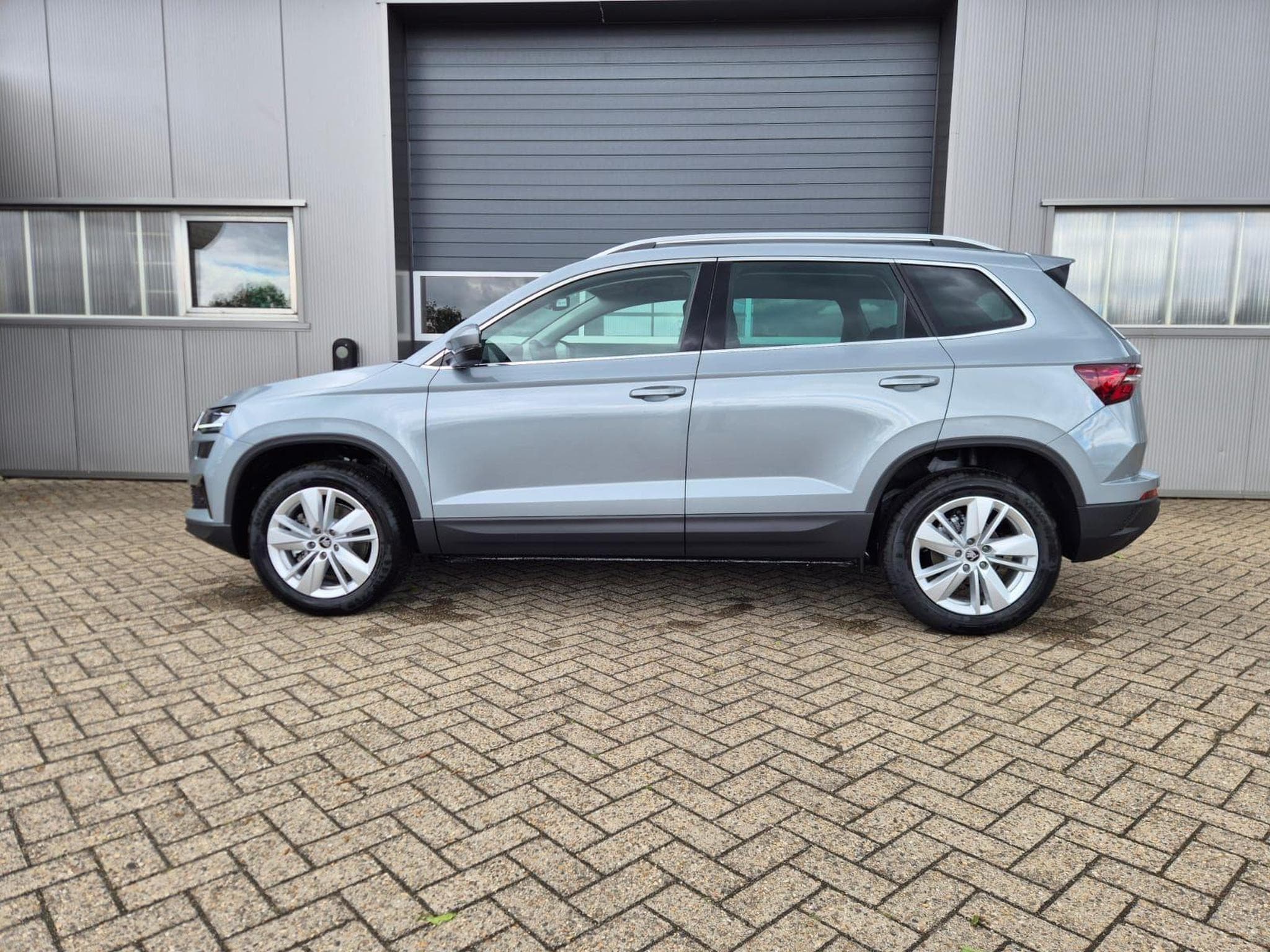 Skoda Karoq Standard (2026) - Photo 2