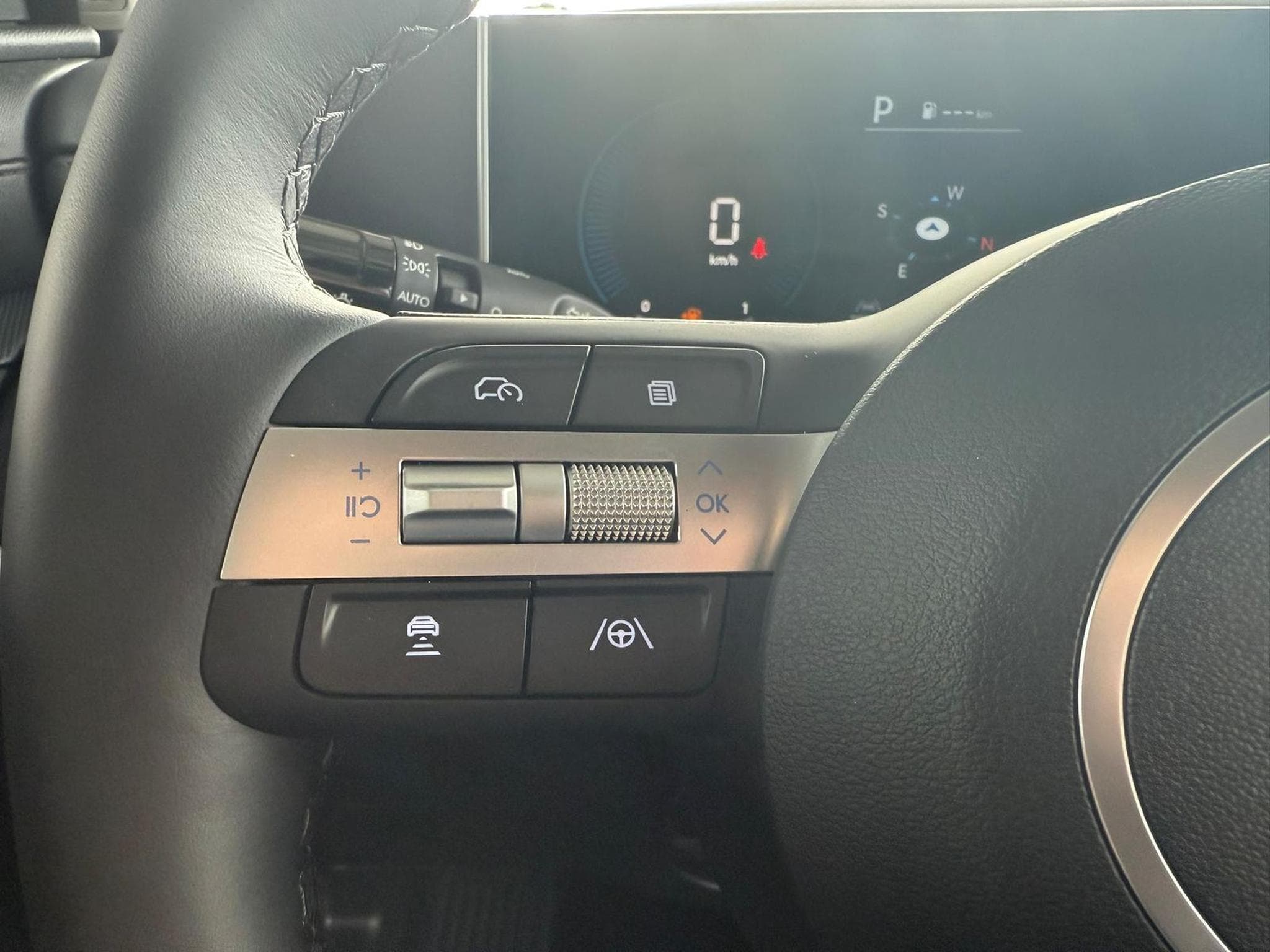 Hyundai Tucson E-Motion (2025) - Photo 17