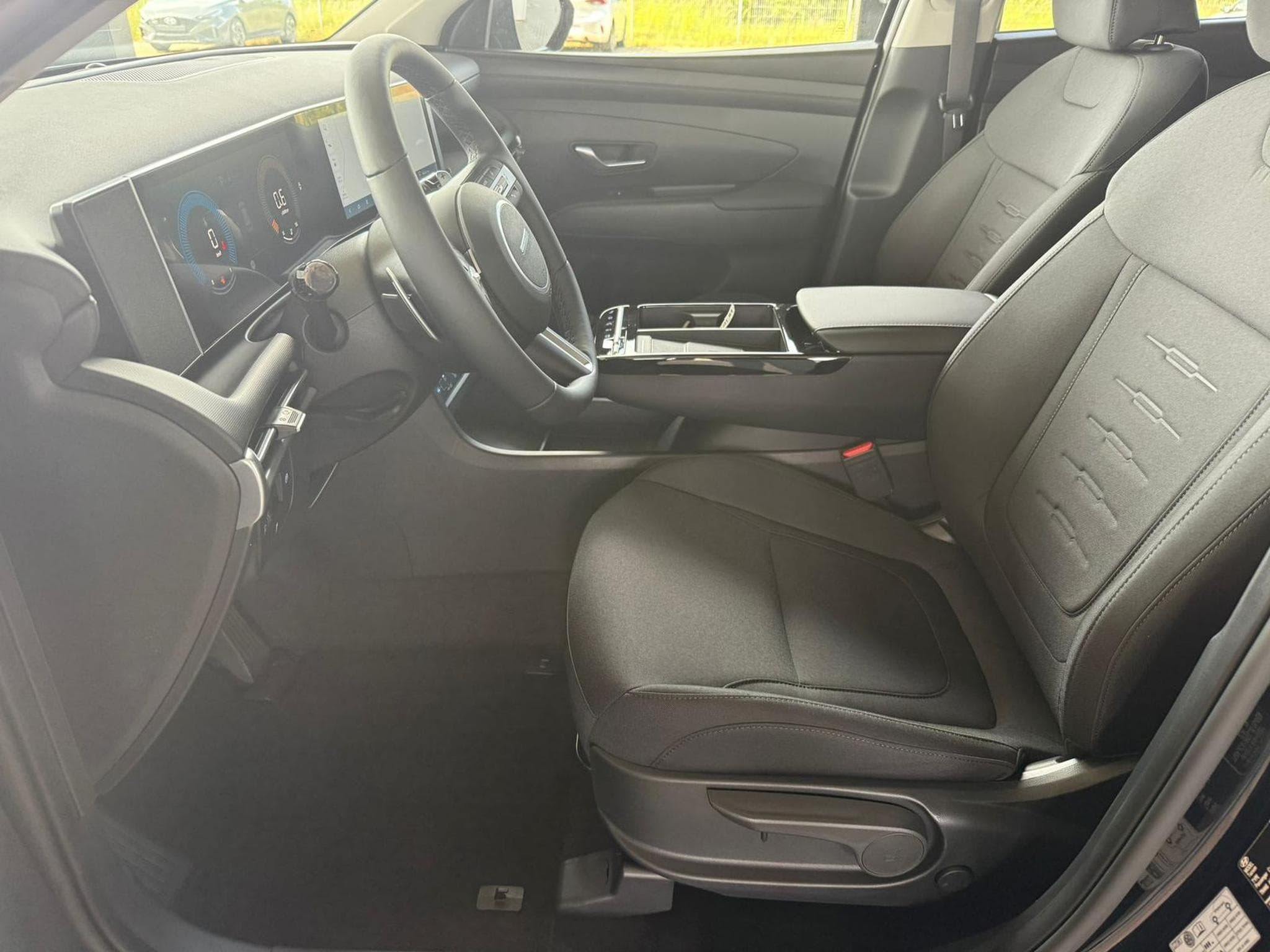 Hyundai Tucson E-Motion (2025) - Photo 7