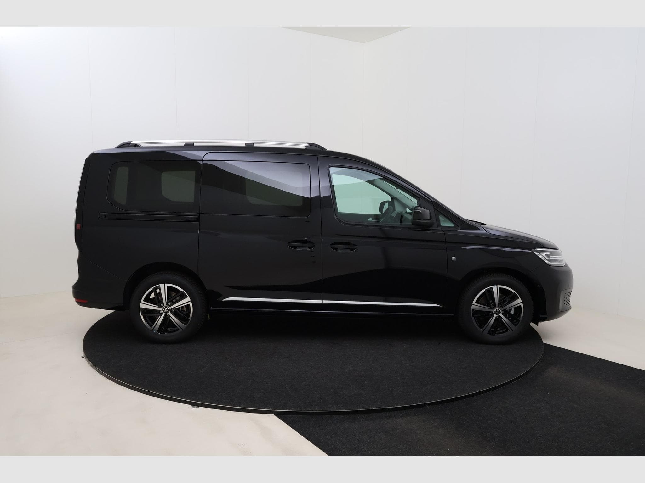 VW Caddy Maxi Style 5pl (2026) - Photo 4