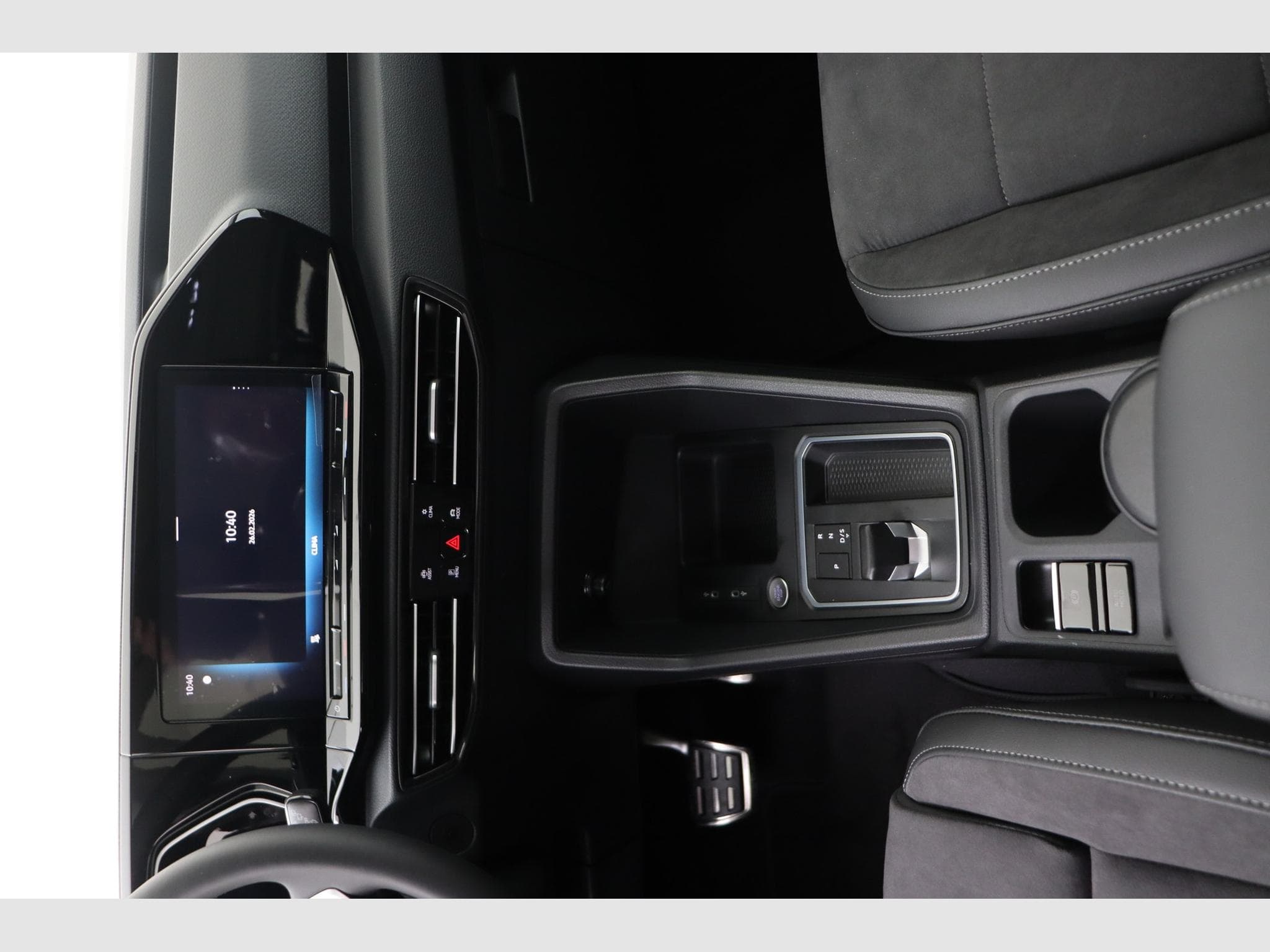 VW Caddy Maxi Style 5pl (2026) - Photo 12