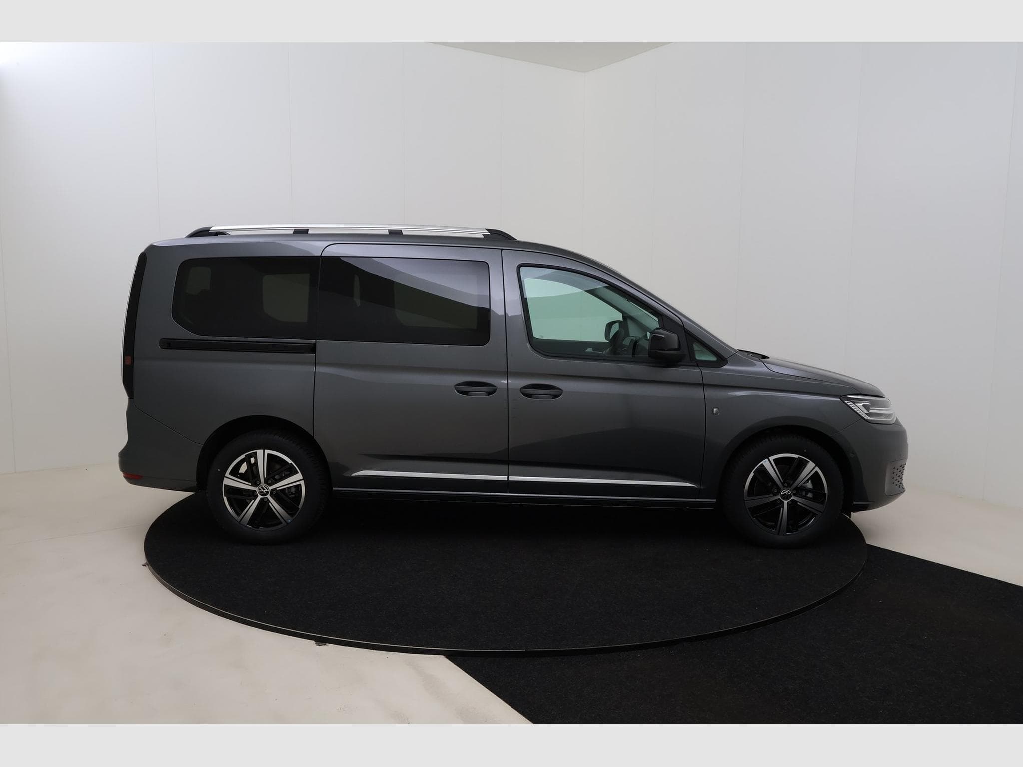 VW Caddy Maxi Style 5pl (2026) - Photo 4