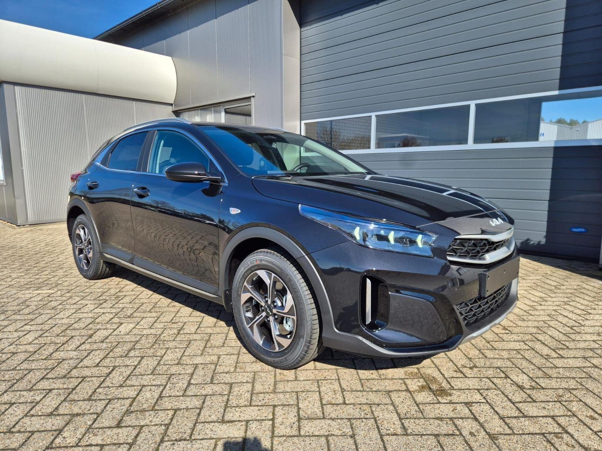Kia Xceed Standard (2026) - Photo 7