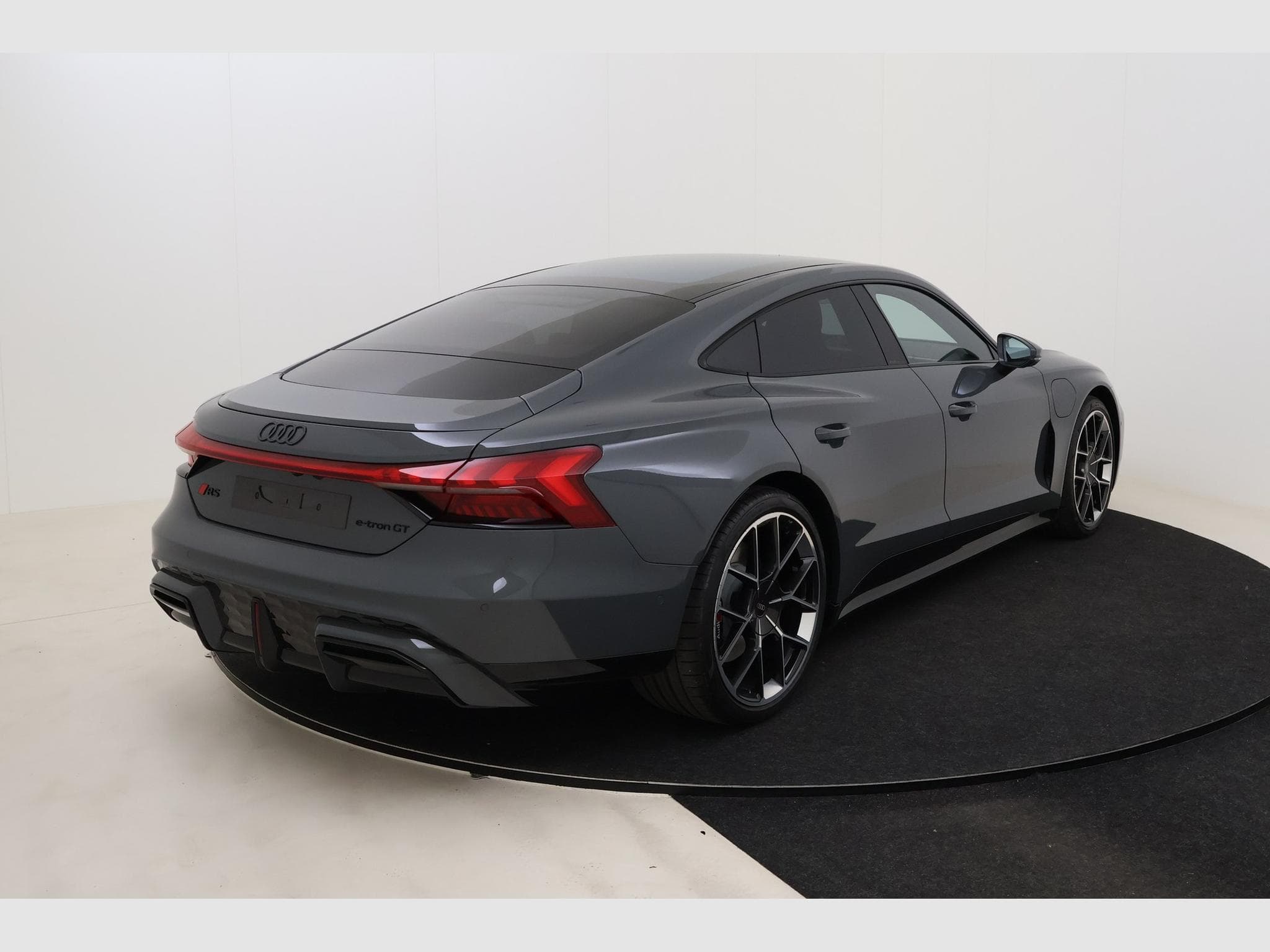 Audi RS e-tron GT Standard (2026) - Photo 6