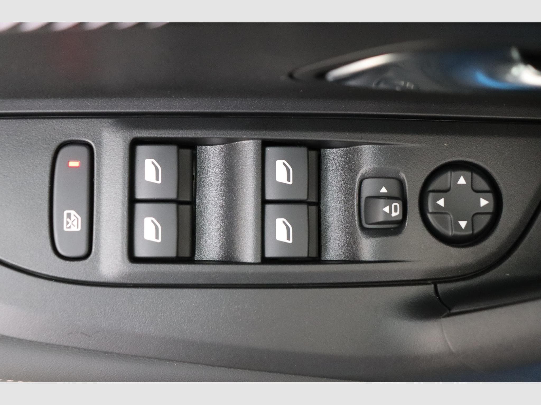 Peugeot 2008 Allure (2025) - Photo 17