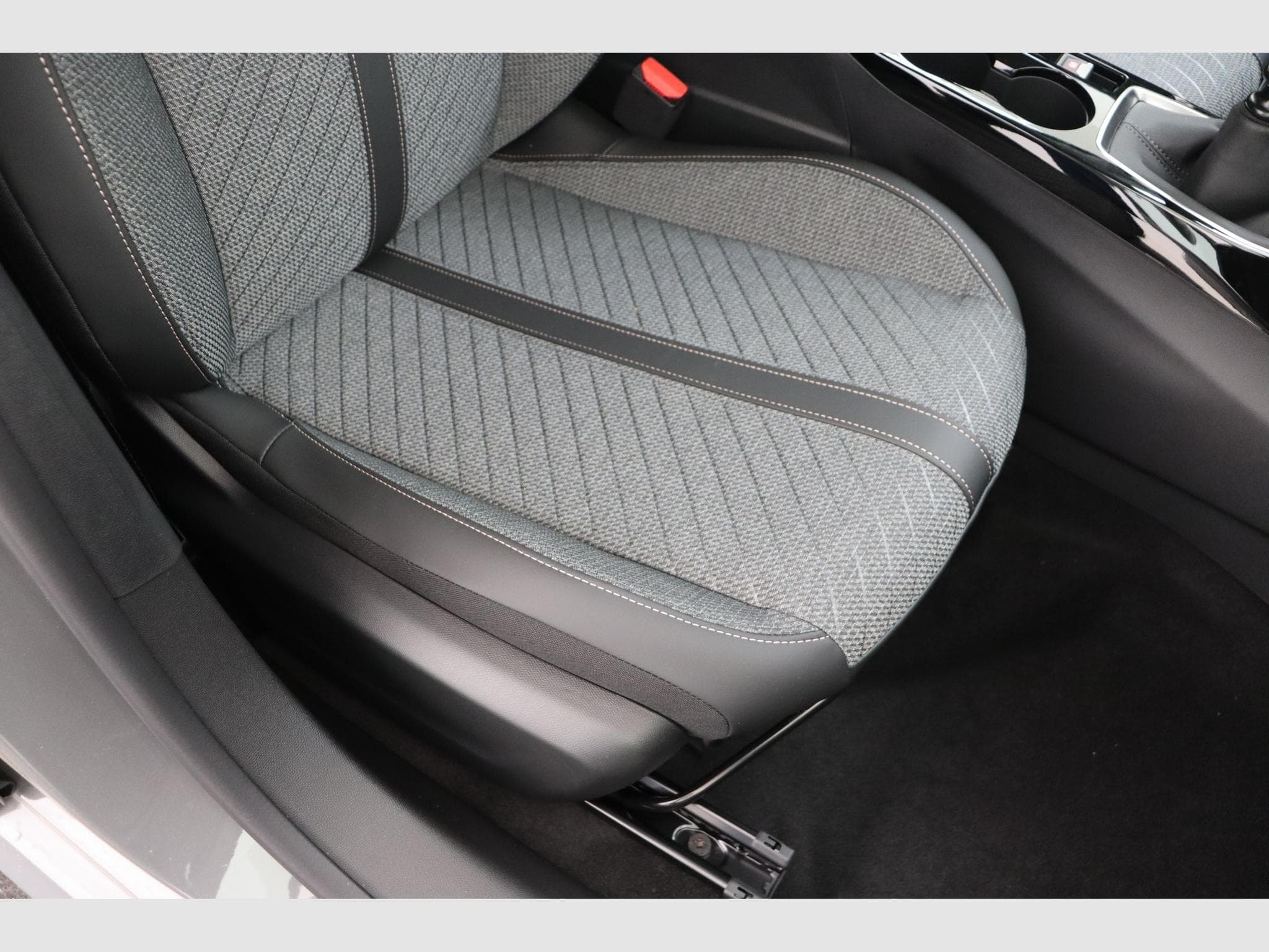 Peugeot 208 Envy (2026) - Photo 16