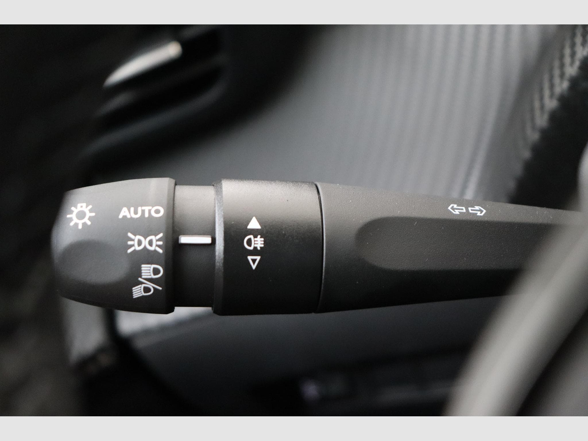Peugeot 208 Envy (2026) - Photo 20