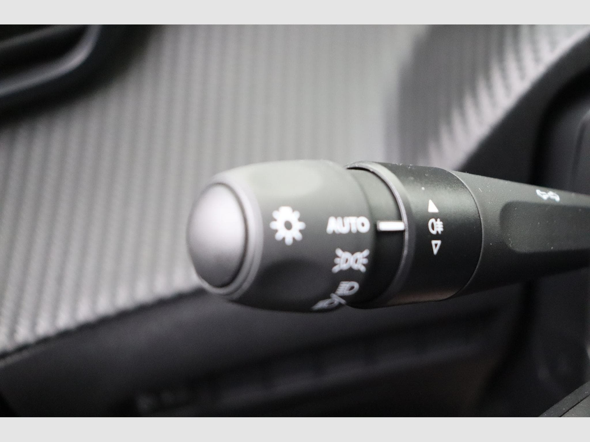 Peugeot 2008 Allure (2025) - Photo 18