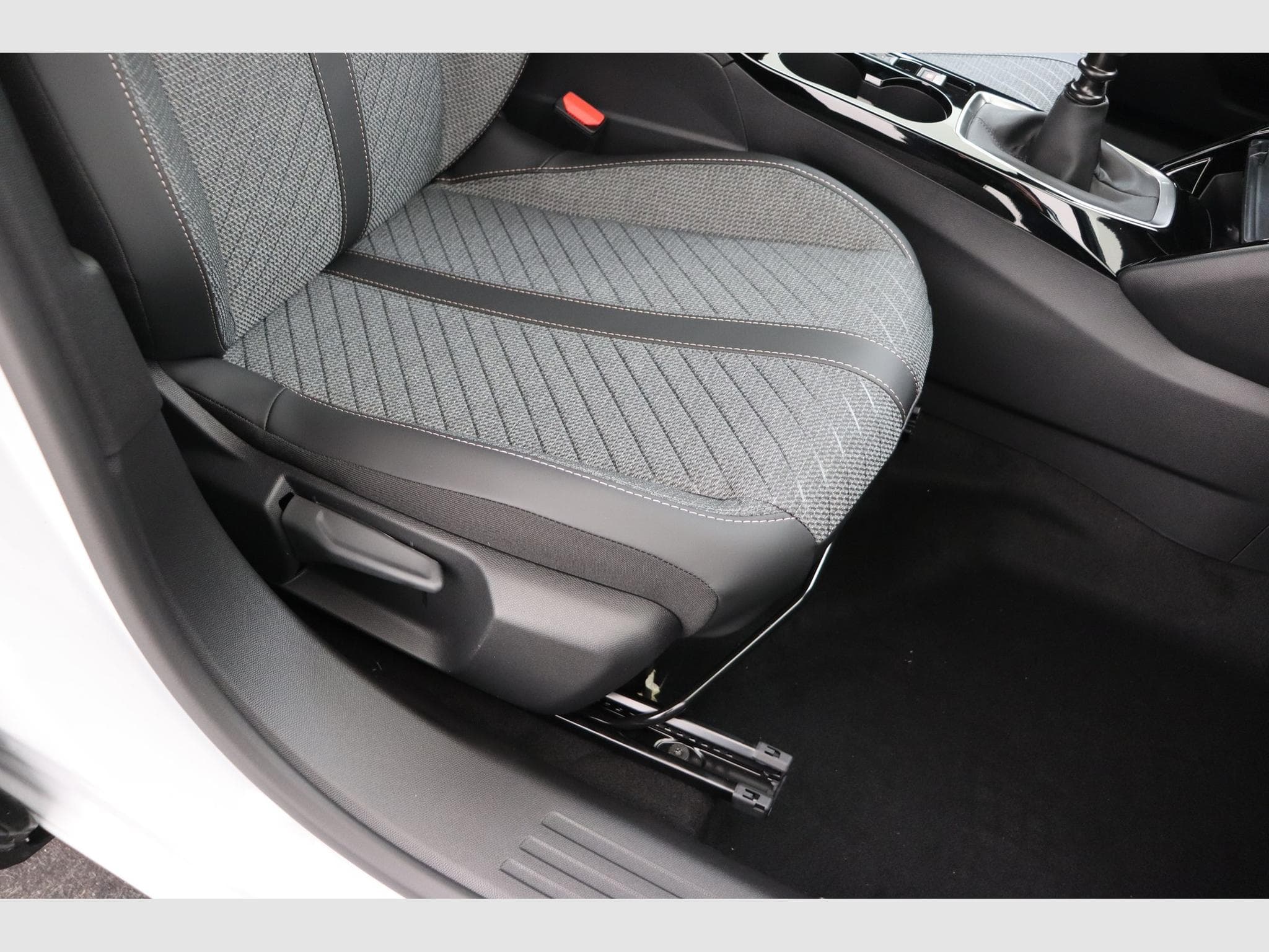 Peugeot 2008 Allure (2026) - Photo 16