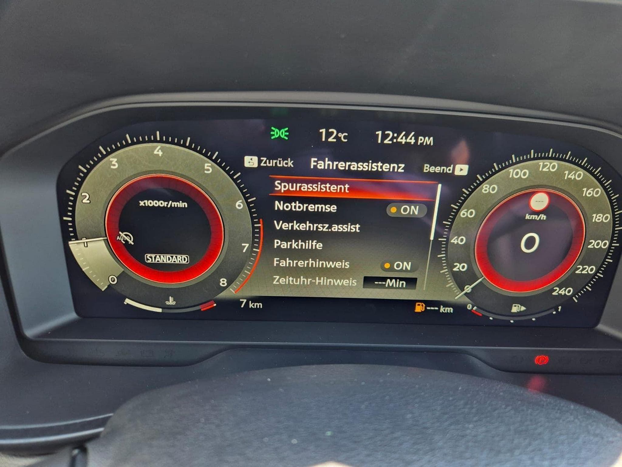 Nissan Juke N-Connecta (2026) - Photo 16