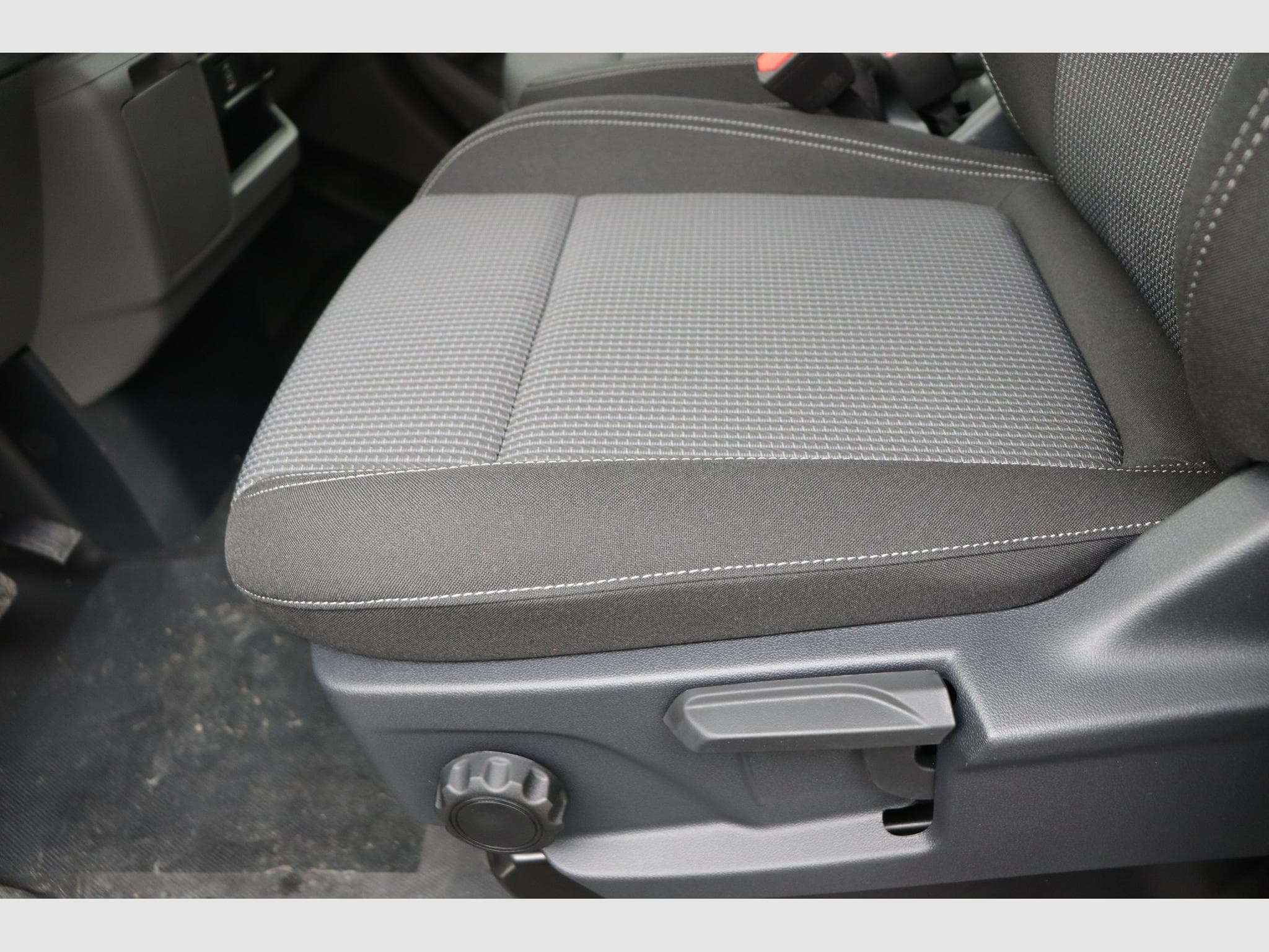 VW T6.1 T7 Fourgon 3500 mm (2026) - Photo 14