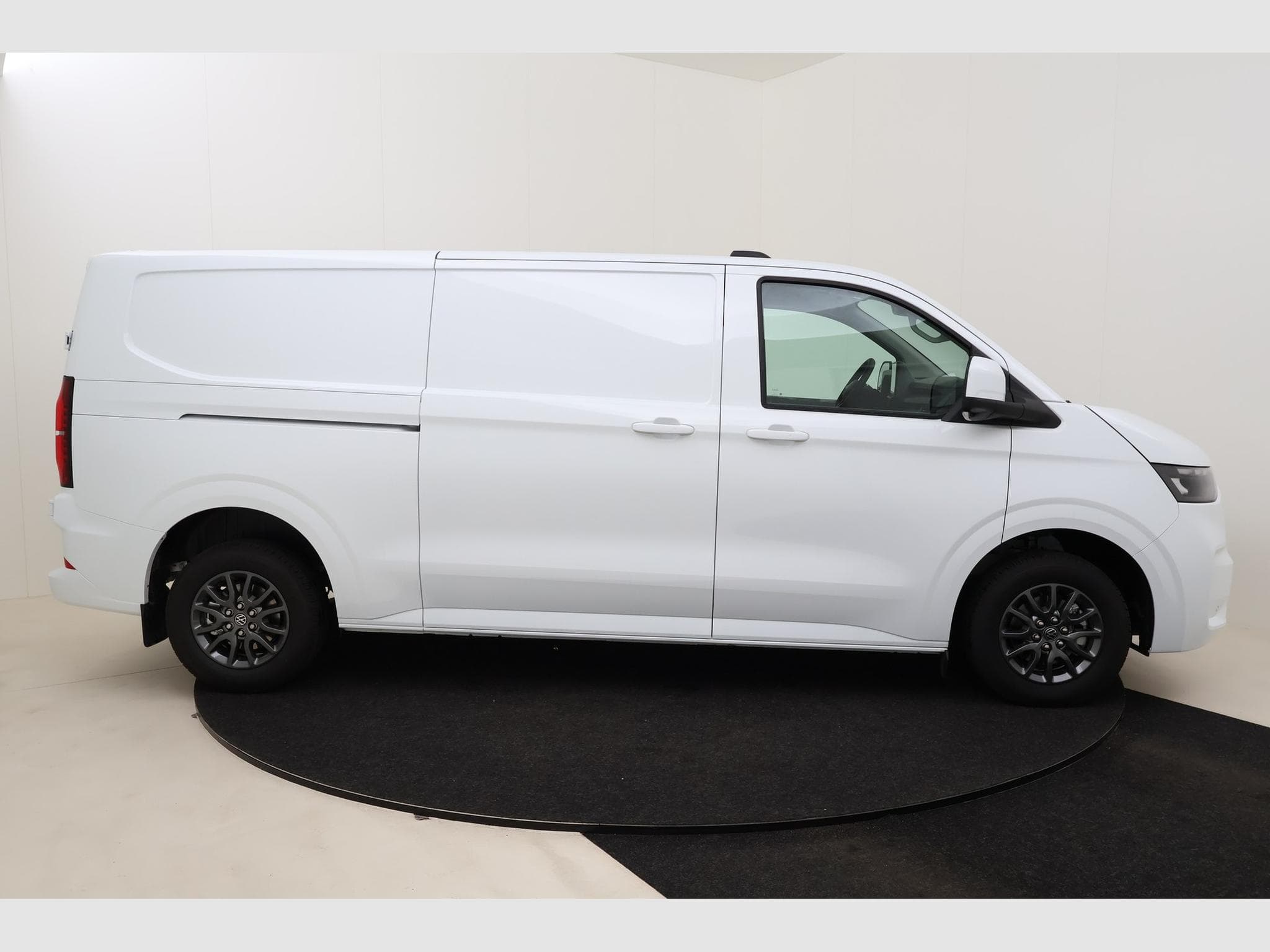 VW T6.1 T7 Fourgon 3500 mm (2026) - Photo 4