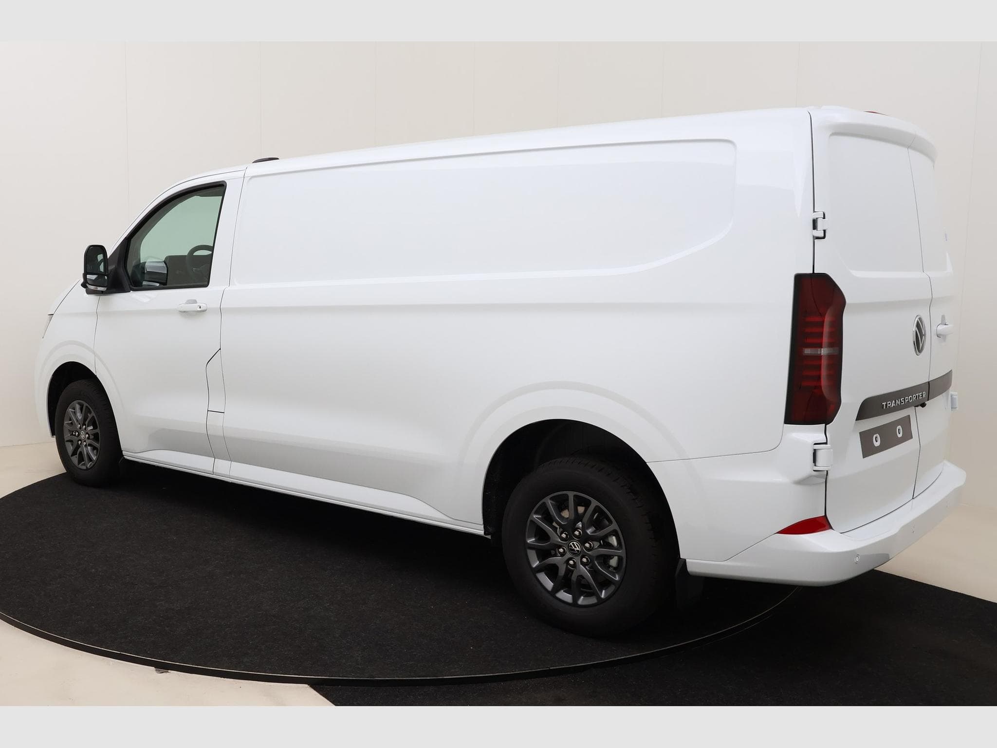 VW T6.1 T7 Fourgon 3500 mm (2026) - Photo 8