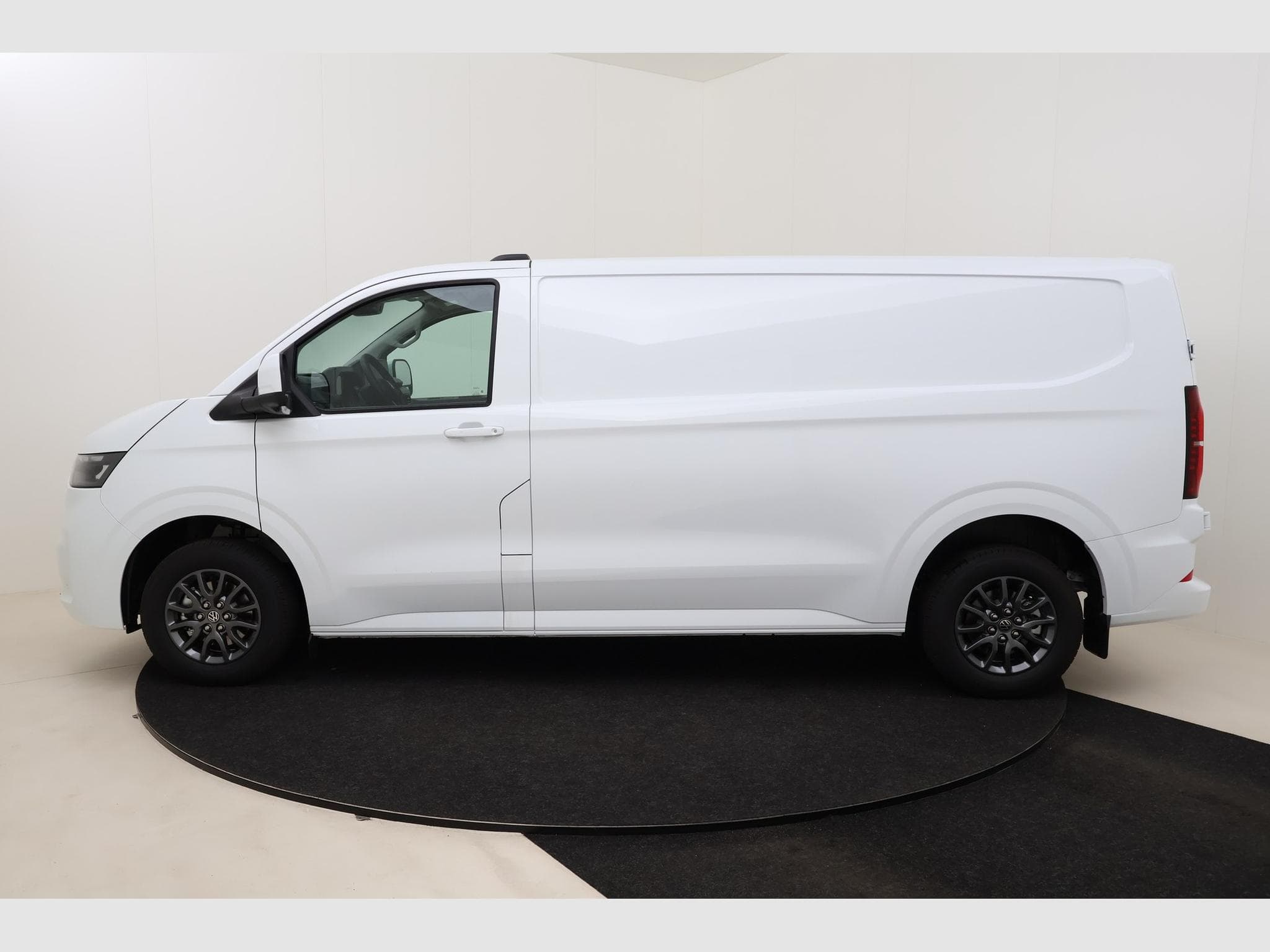 VW T6.1 T7 Fourgon 3500 mm (2026) - Photo 9
