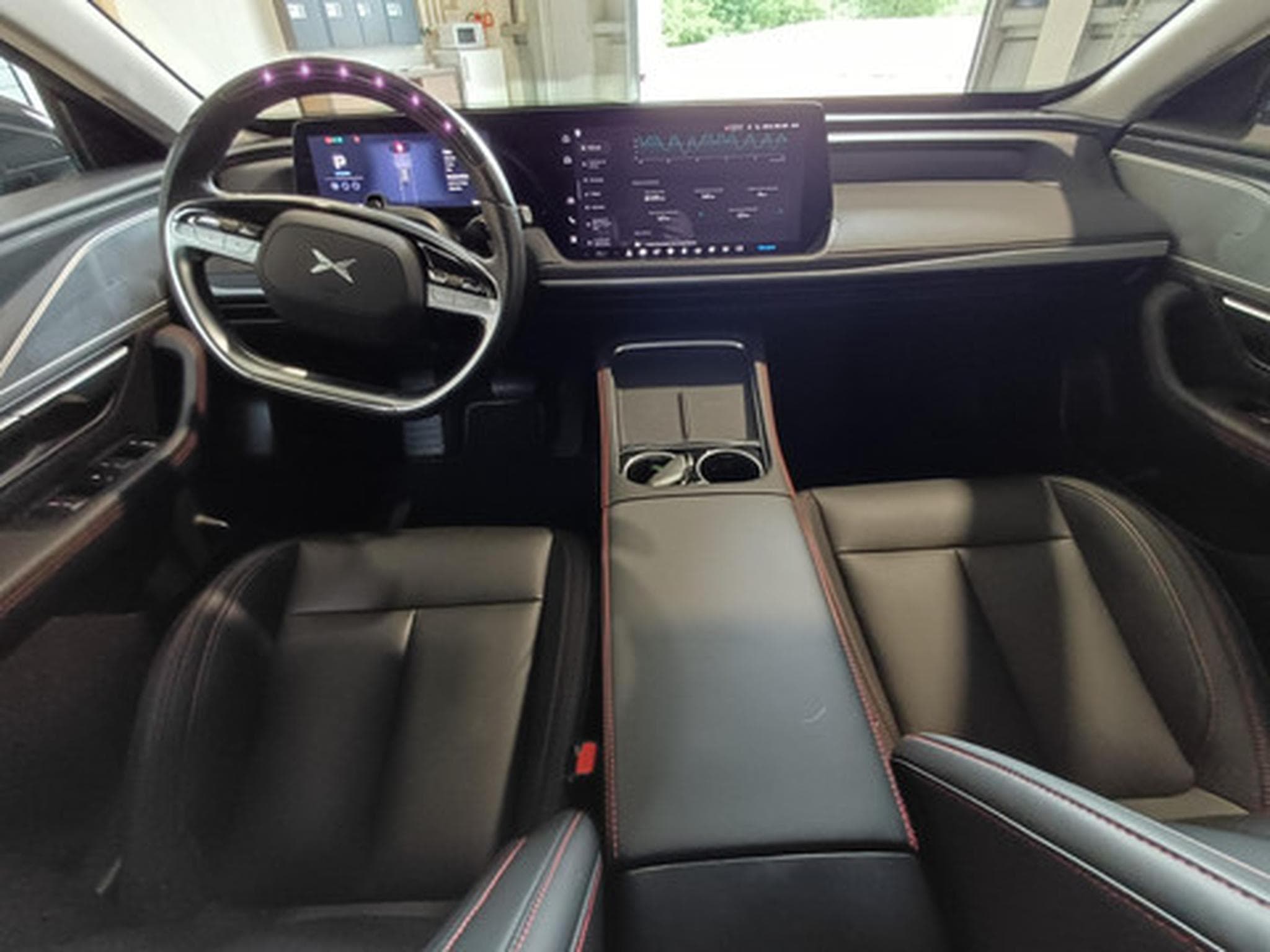 Xpeng P7 BEV 86KWH Long Range RWD (2025) - Photo 9