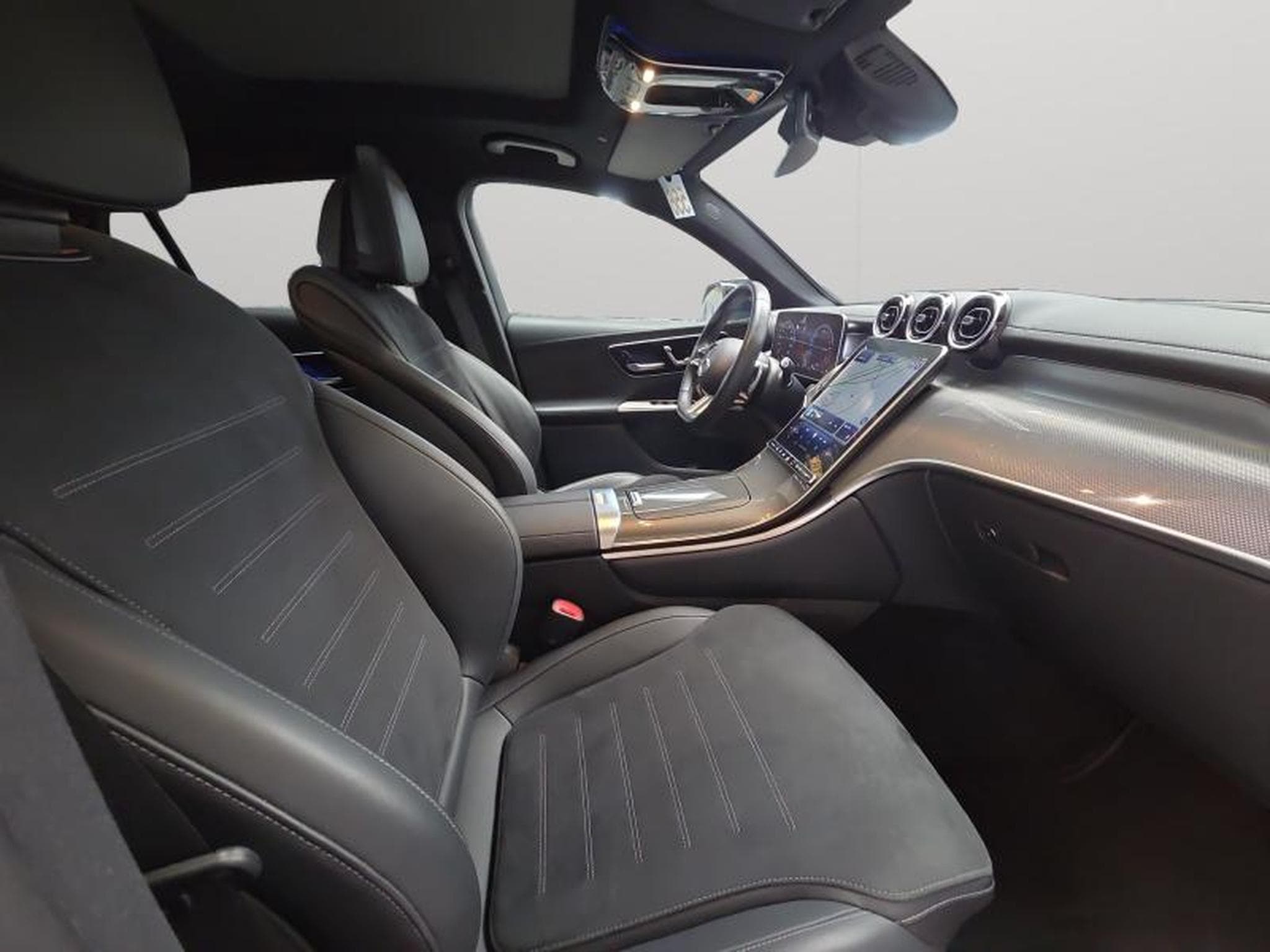 Mercedes GLC 300 300 DE 4MATIC AMG-Line (2024) - Photo 10