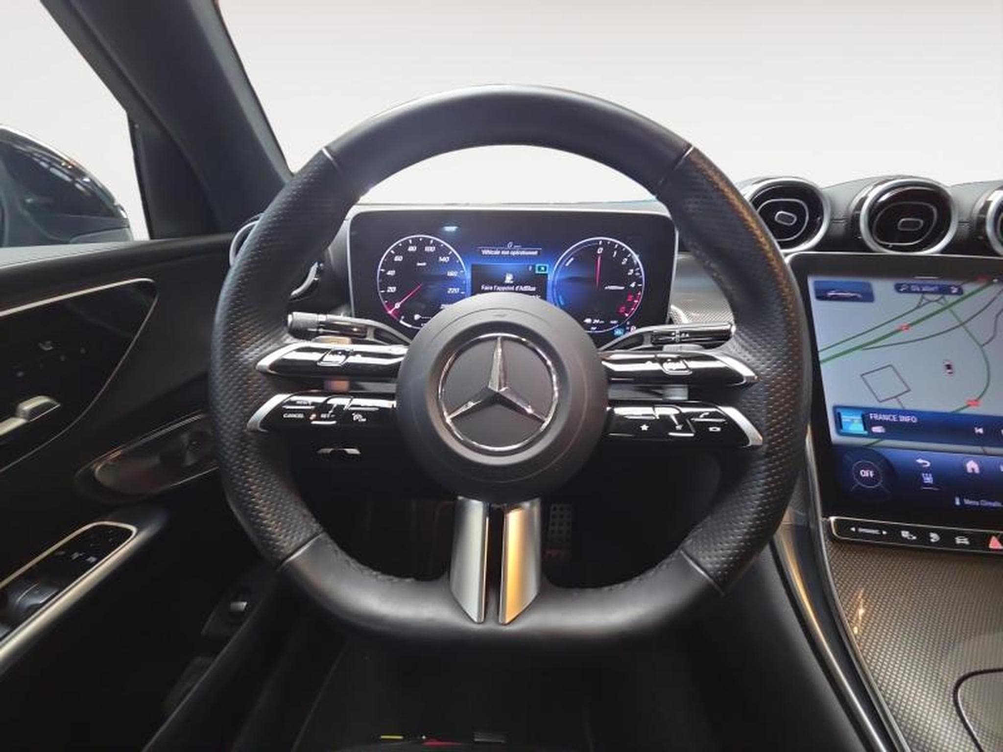 Mercedes GLC 300 300 DE 4MATIC AMG-Line (2024) - Photo 14