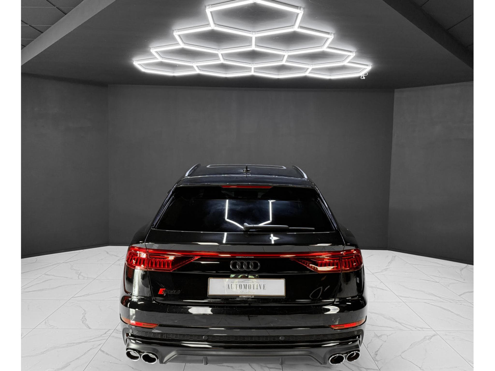 Audi SQ8 4.0 TFSI / MATRIX / B&O / PANO / HEAD-UP / 360° (2023) - Photo 4