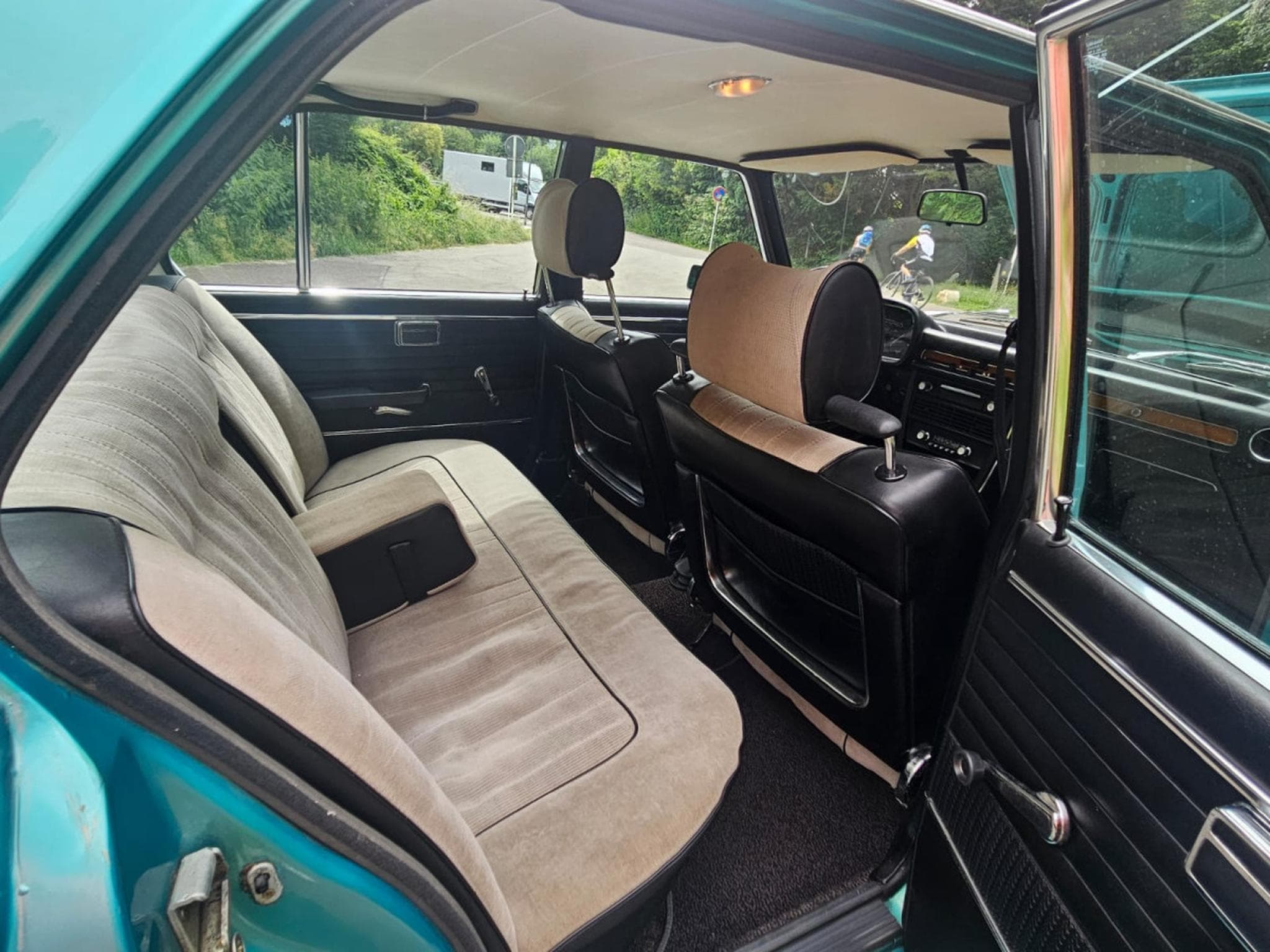 BMW 2500 E3 Automatic (1973) - Photo 11