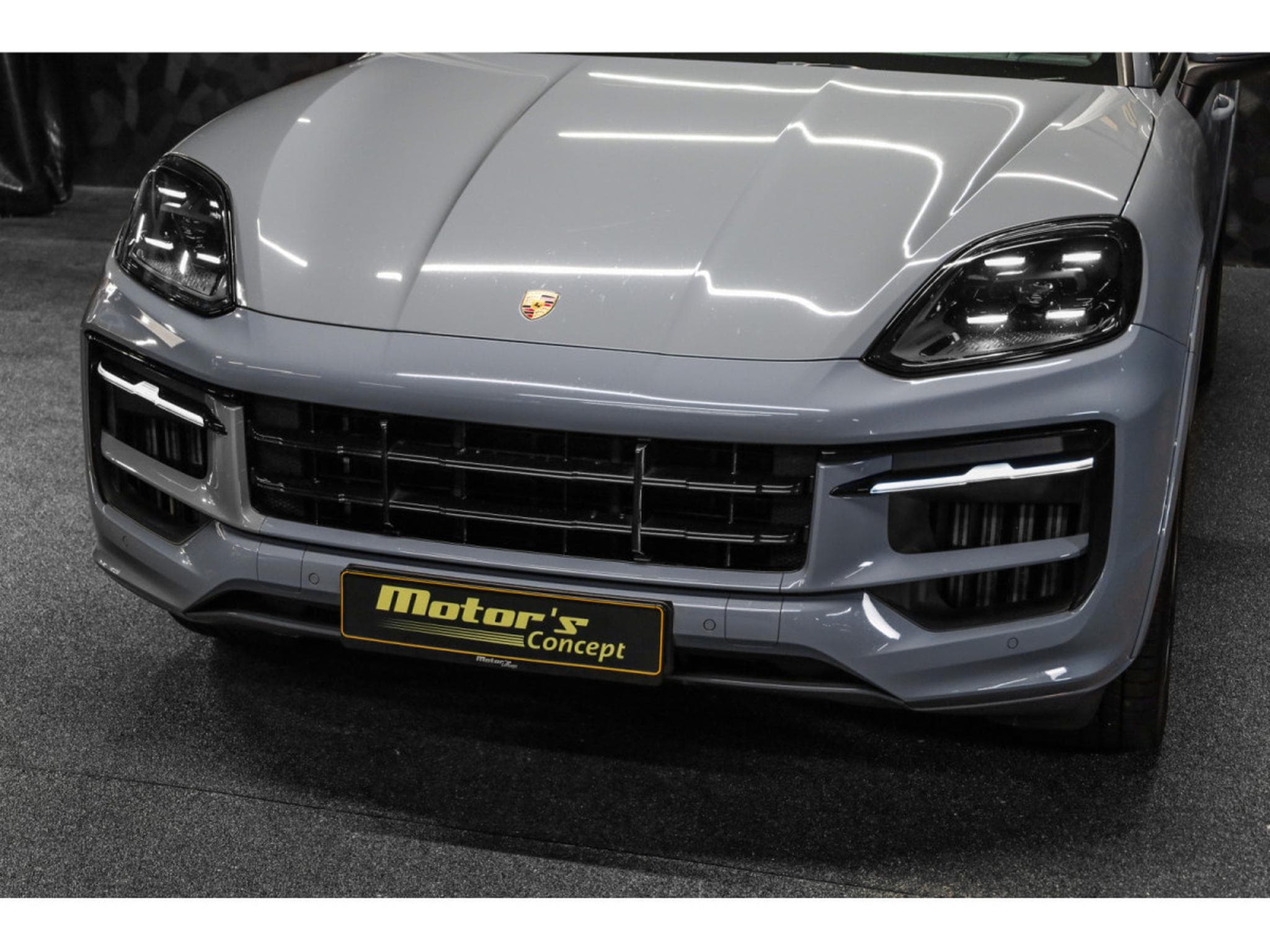 Porsche Cayenne S Coupé - ARCTIC GREY (2023) - Photo 27