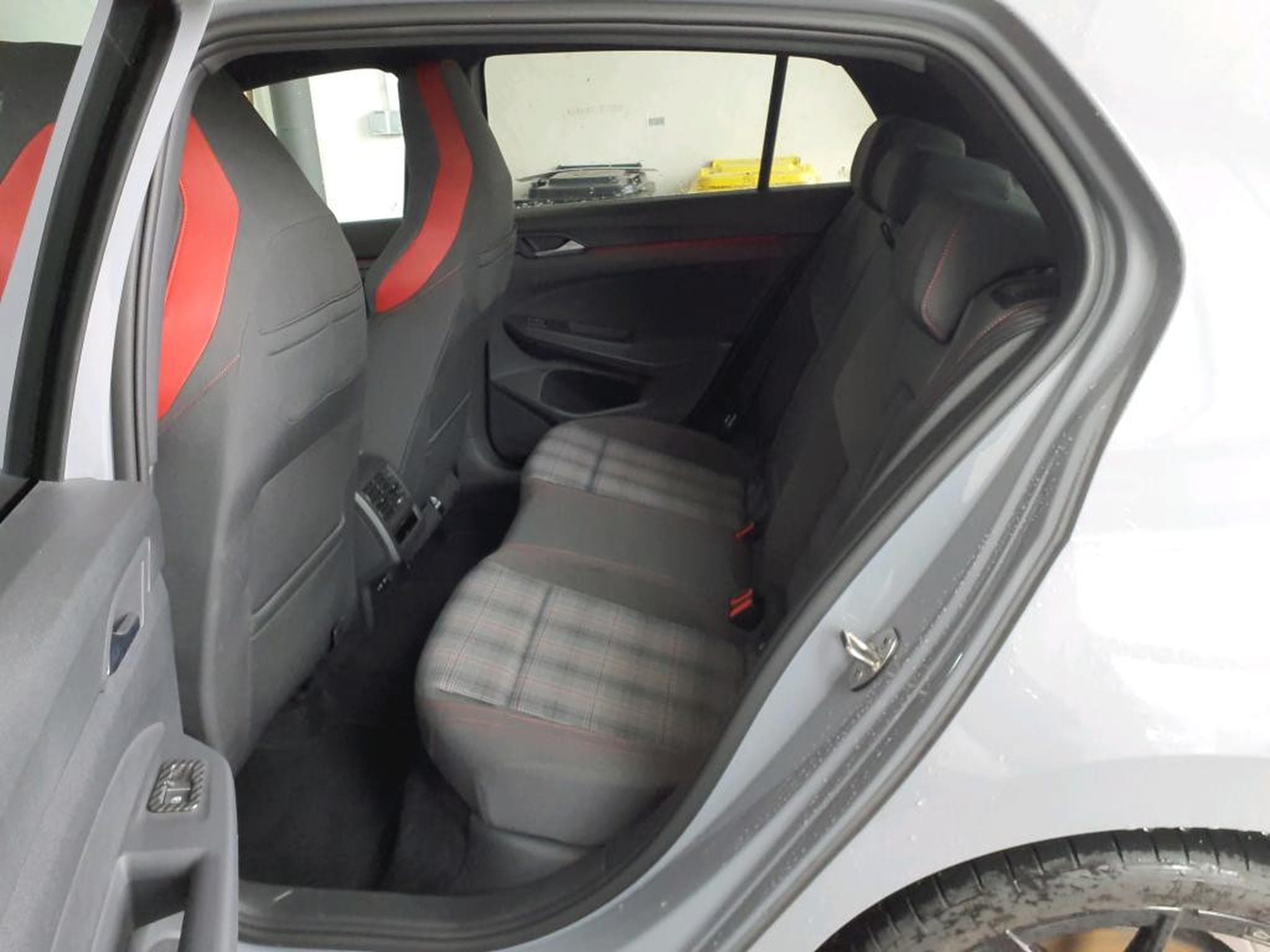VW Golf GTI 2.0 TSI 245 CV DSG7 * MATRIX * ESTORIL * ACC * (2022) - Photo 8