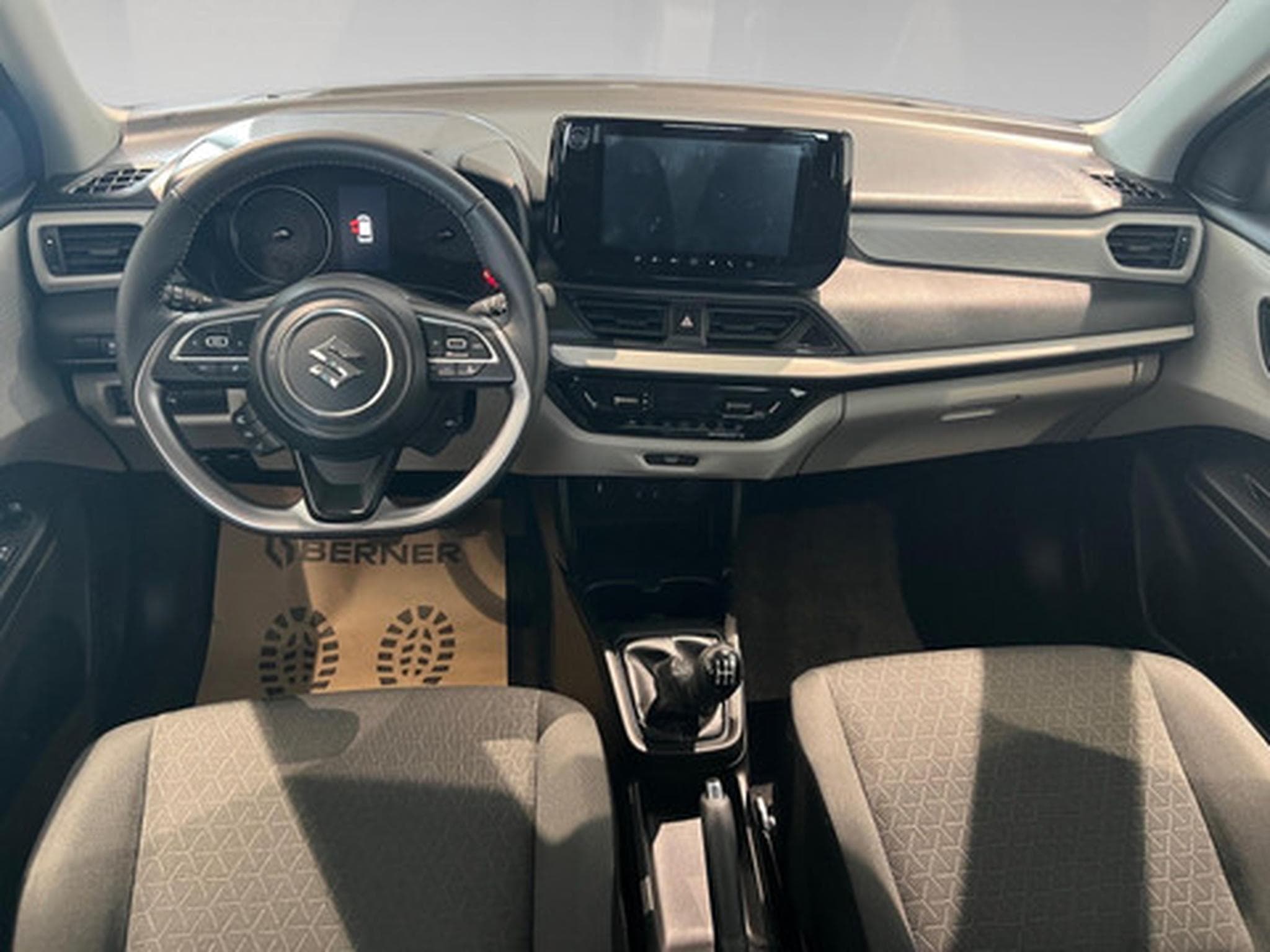 Suzuki Swift 1.2 Grand Luxe + (ISG) (2025) - Photo 13