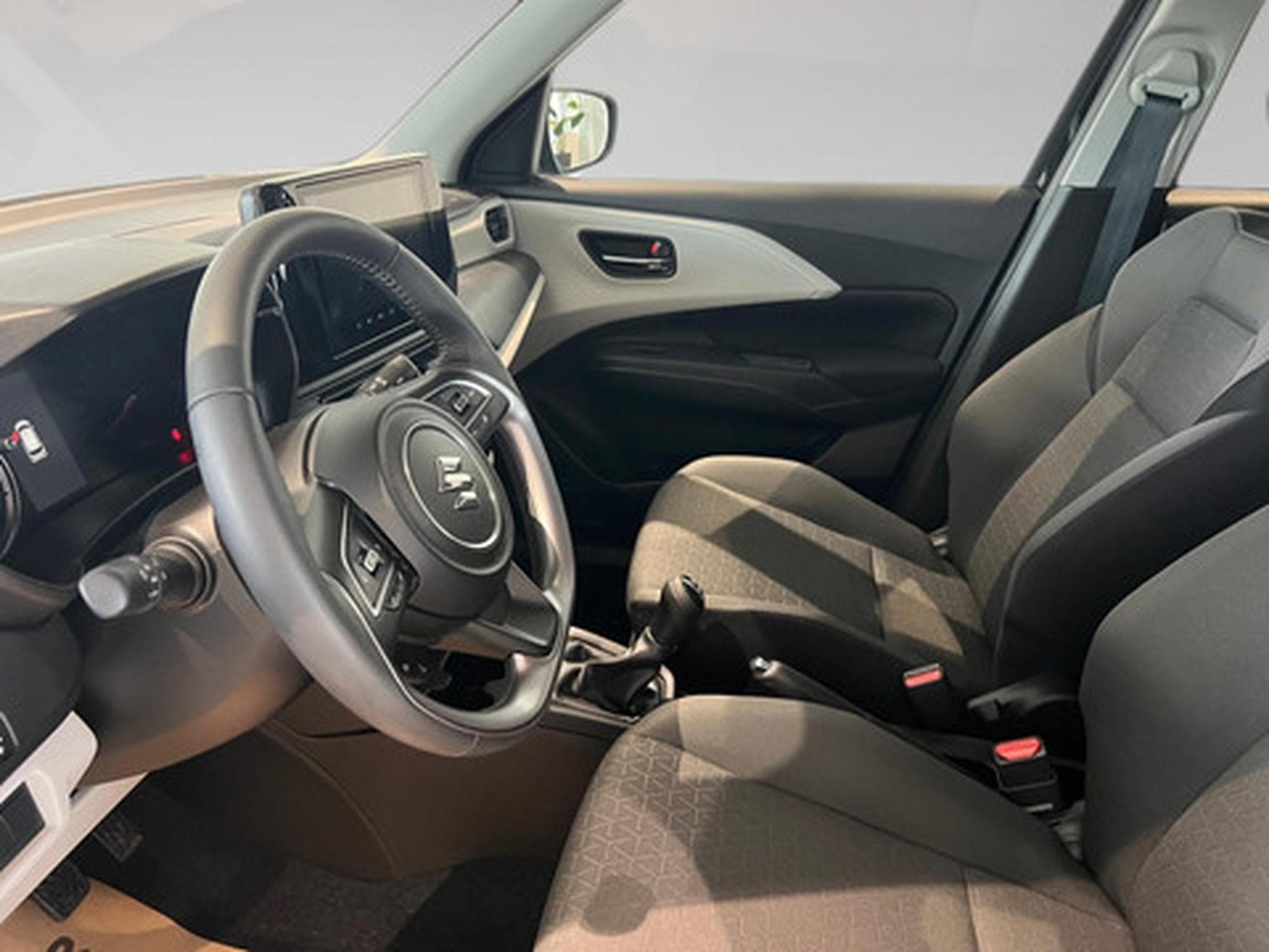 Suzuki Swift 1.2 Grand Luxe + (ISG) (2025) - Photo 15