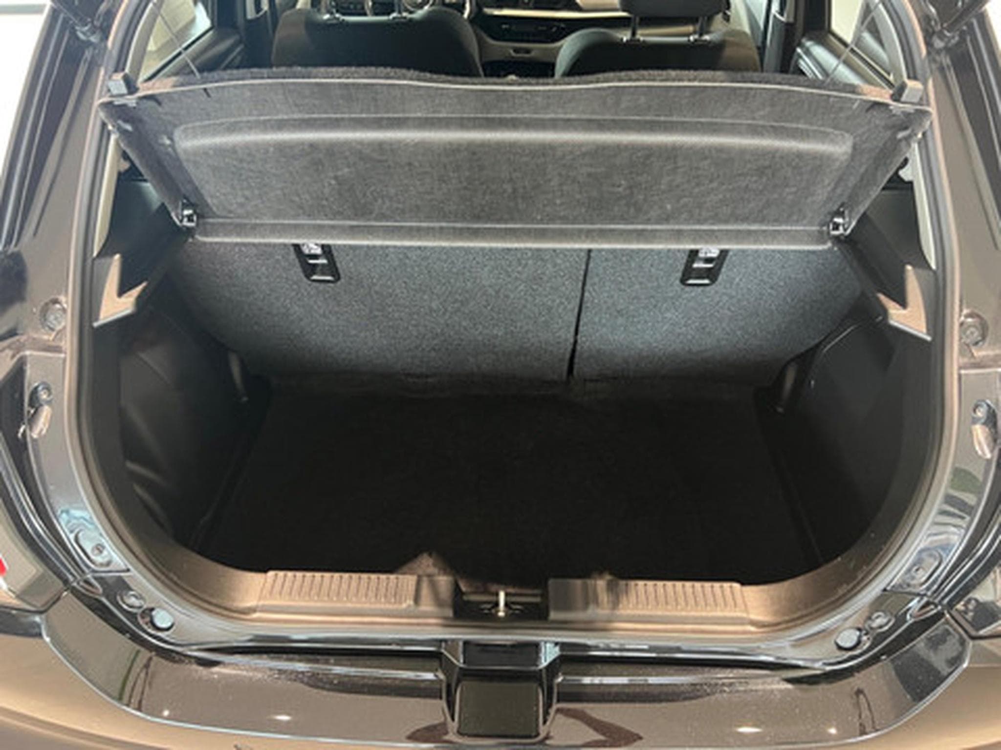 Suzuki Swift 1.2 Grand Luxe + (ISG) (2025) - Photo 5