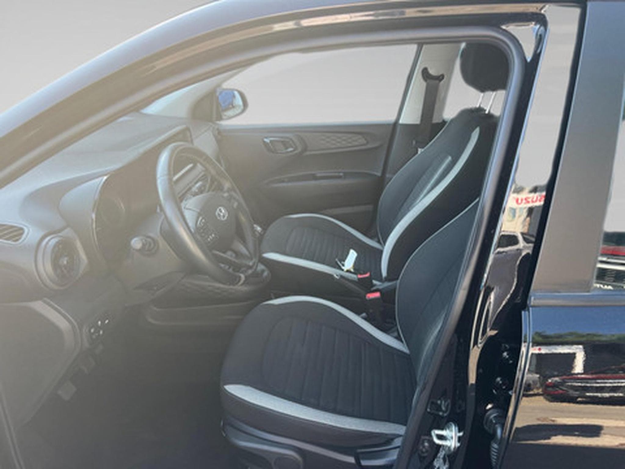 Hyundai i10 1.0 Twist Twist TechnoPack (2023) - Photo 10