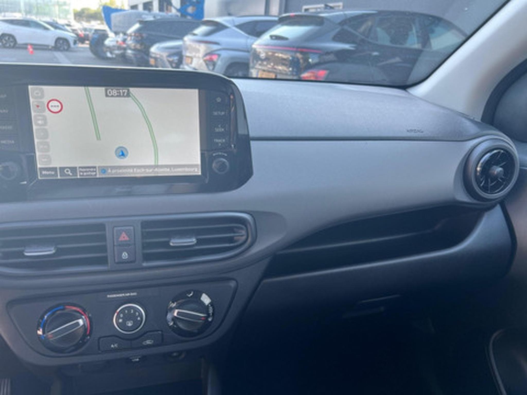 Hyundai i10 1.0 Twist Twist TechnoPack (2023) - Photo 4