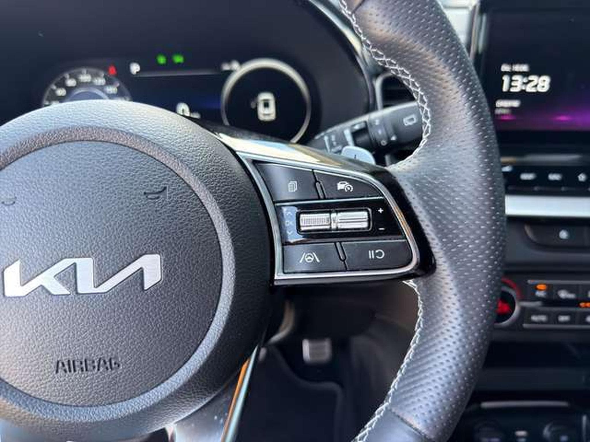 Kia Ceed GT Line/Navi/Kamera/17"Alu/LED (2022) - Photo 25